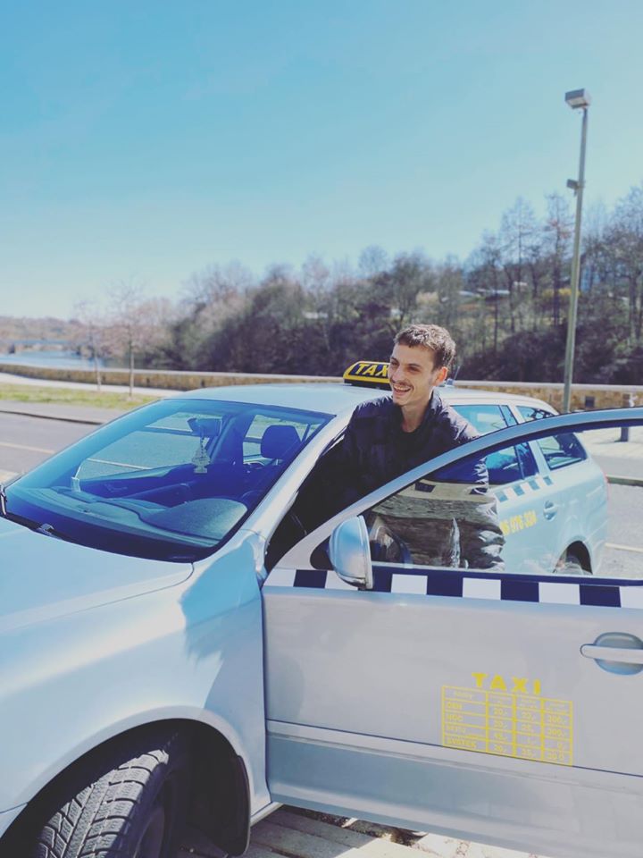 Taxislužba Jakub Chroust Taxíkno