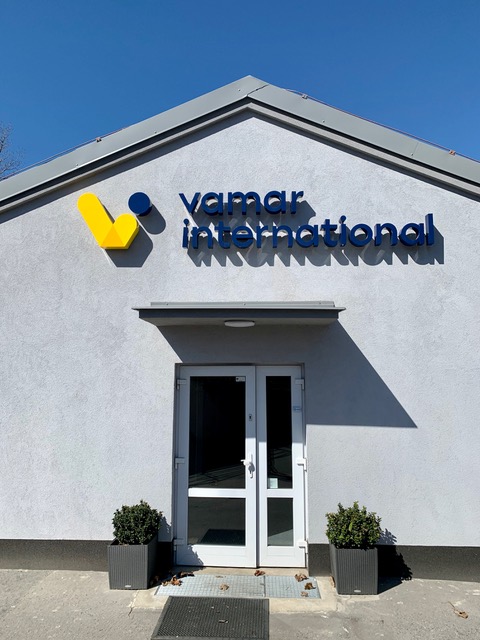 VAMAR INTERNATIONAL foto 2