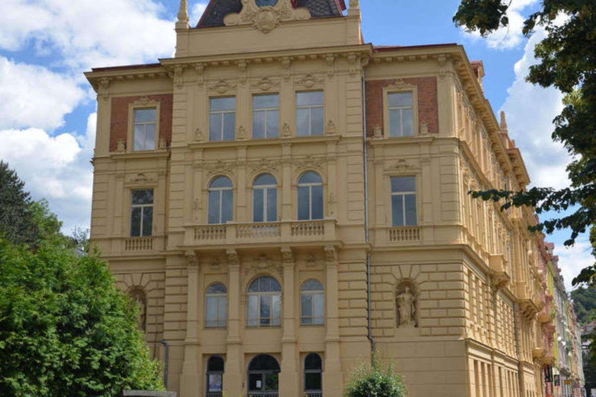 Institut lázeňství a balneologie