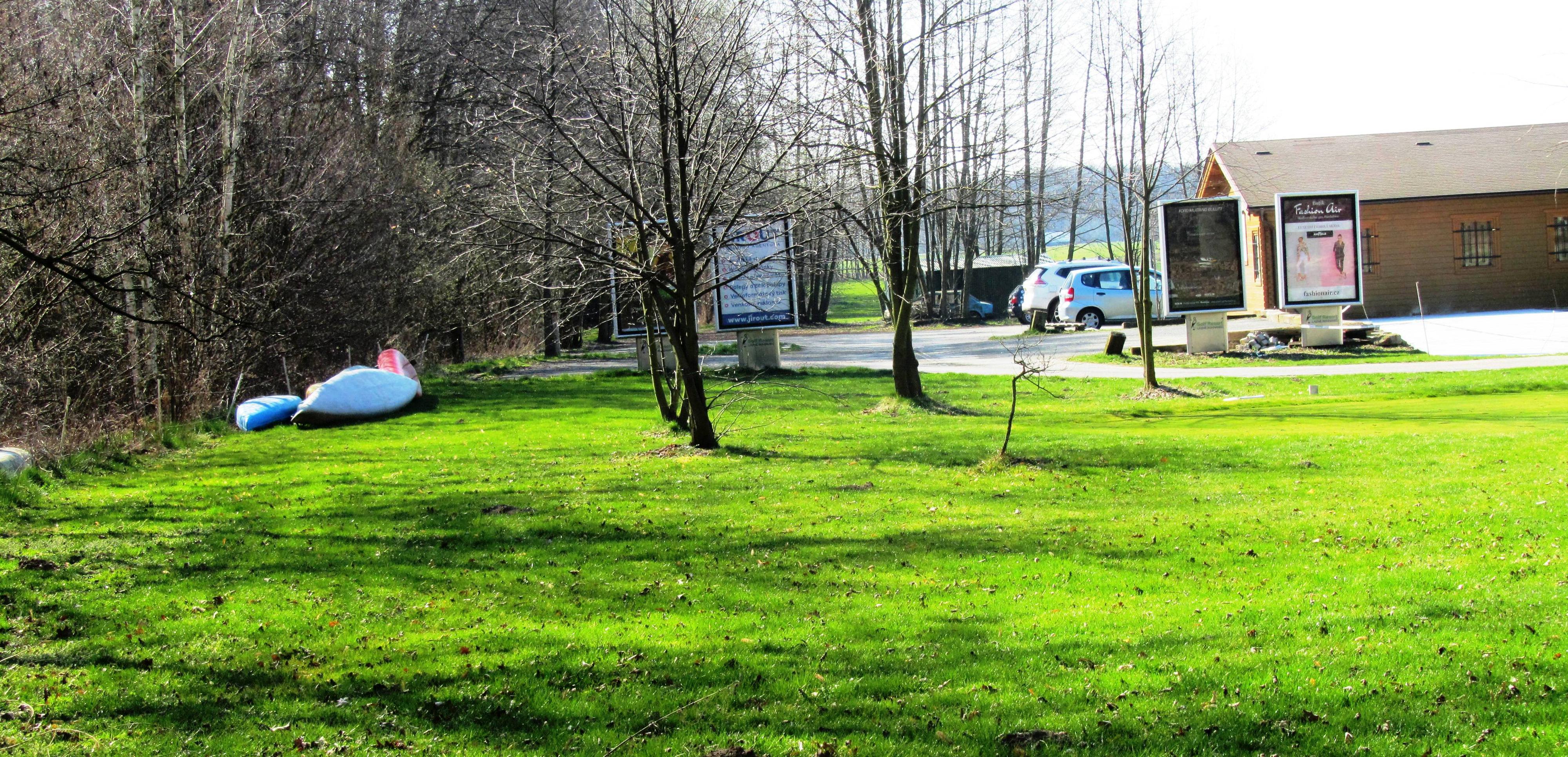 Golf Club Pardubice - Půjčovna lodí foto 2