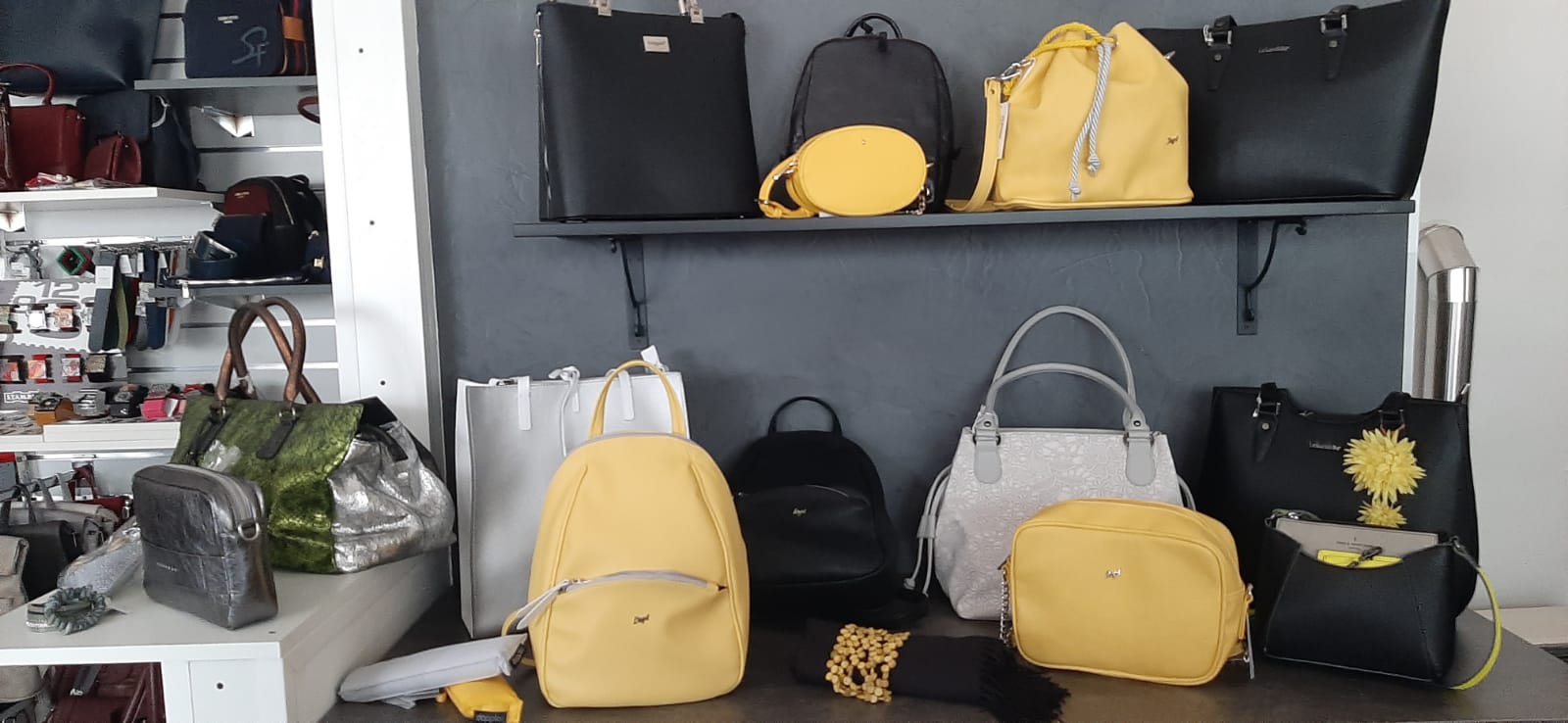 MI 842 butik Módy foto 6
