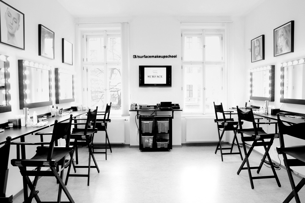 SURFACE professional make-up school foto 3