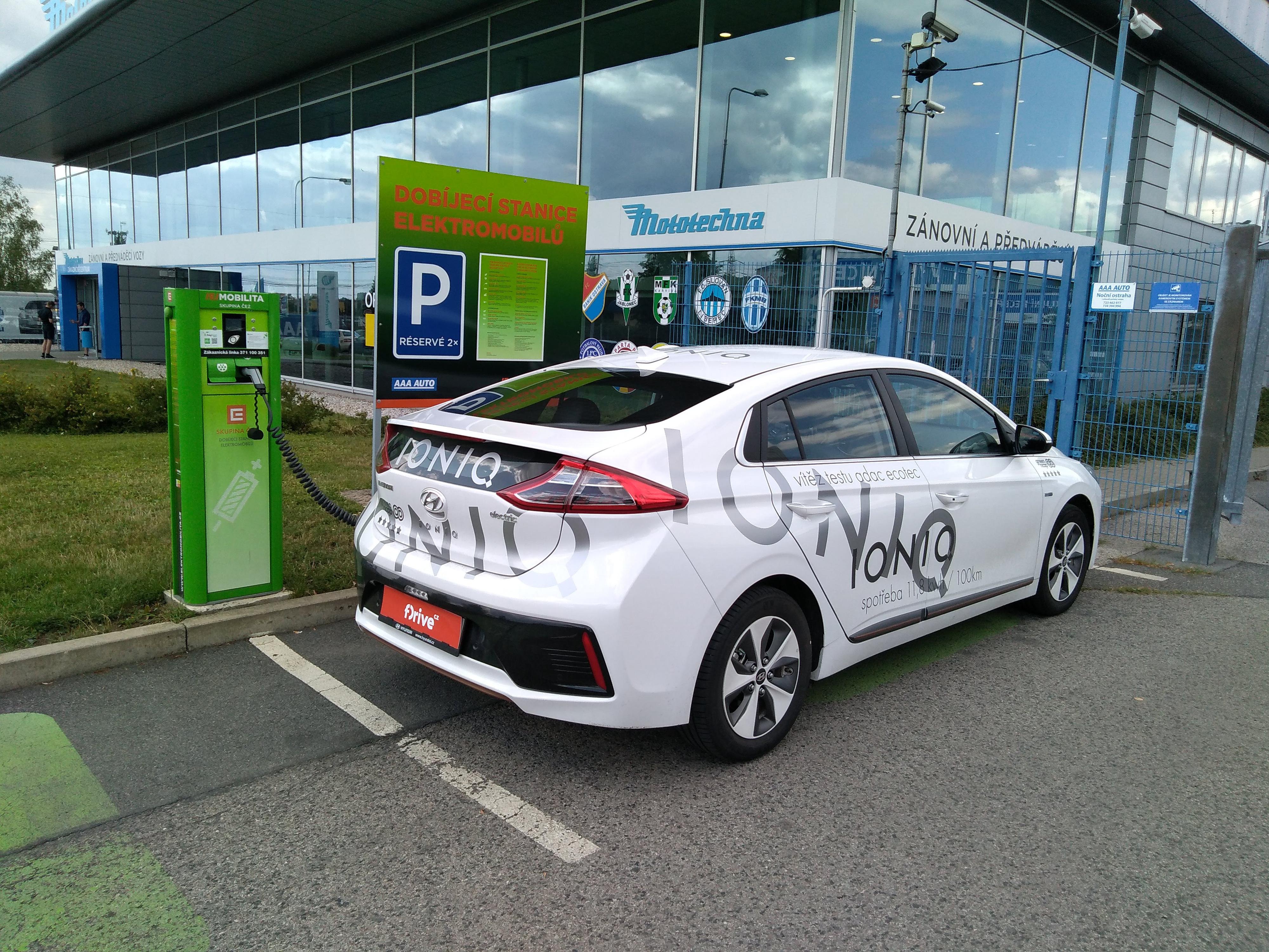 Nabíjecí stanice ČEZ foto 3