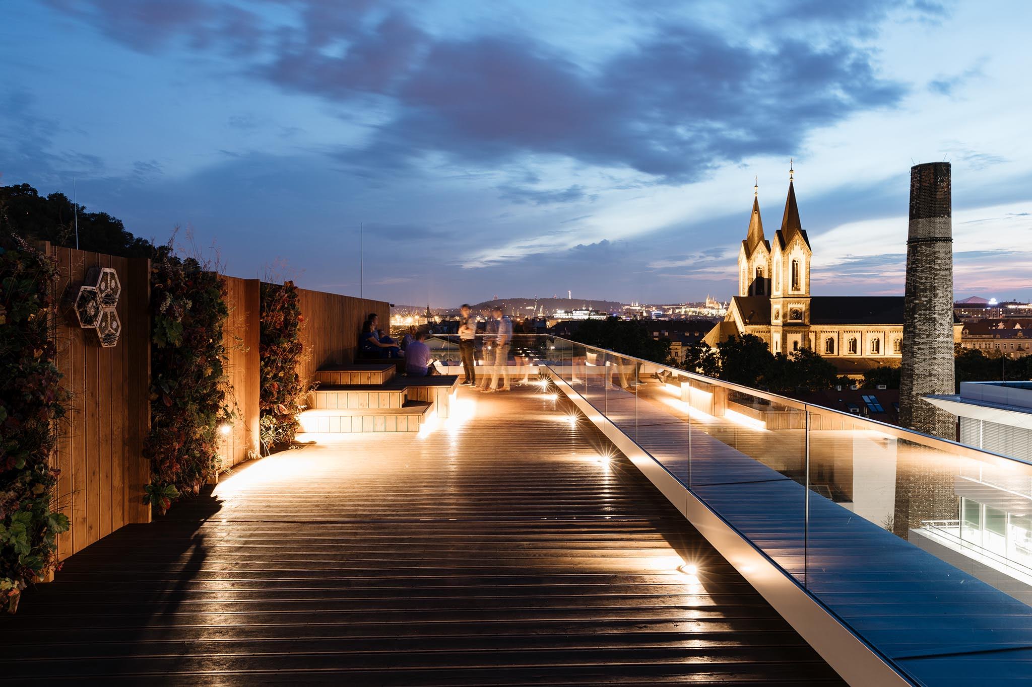 Scott.Weber Workspace – Praga Studios foto 6