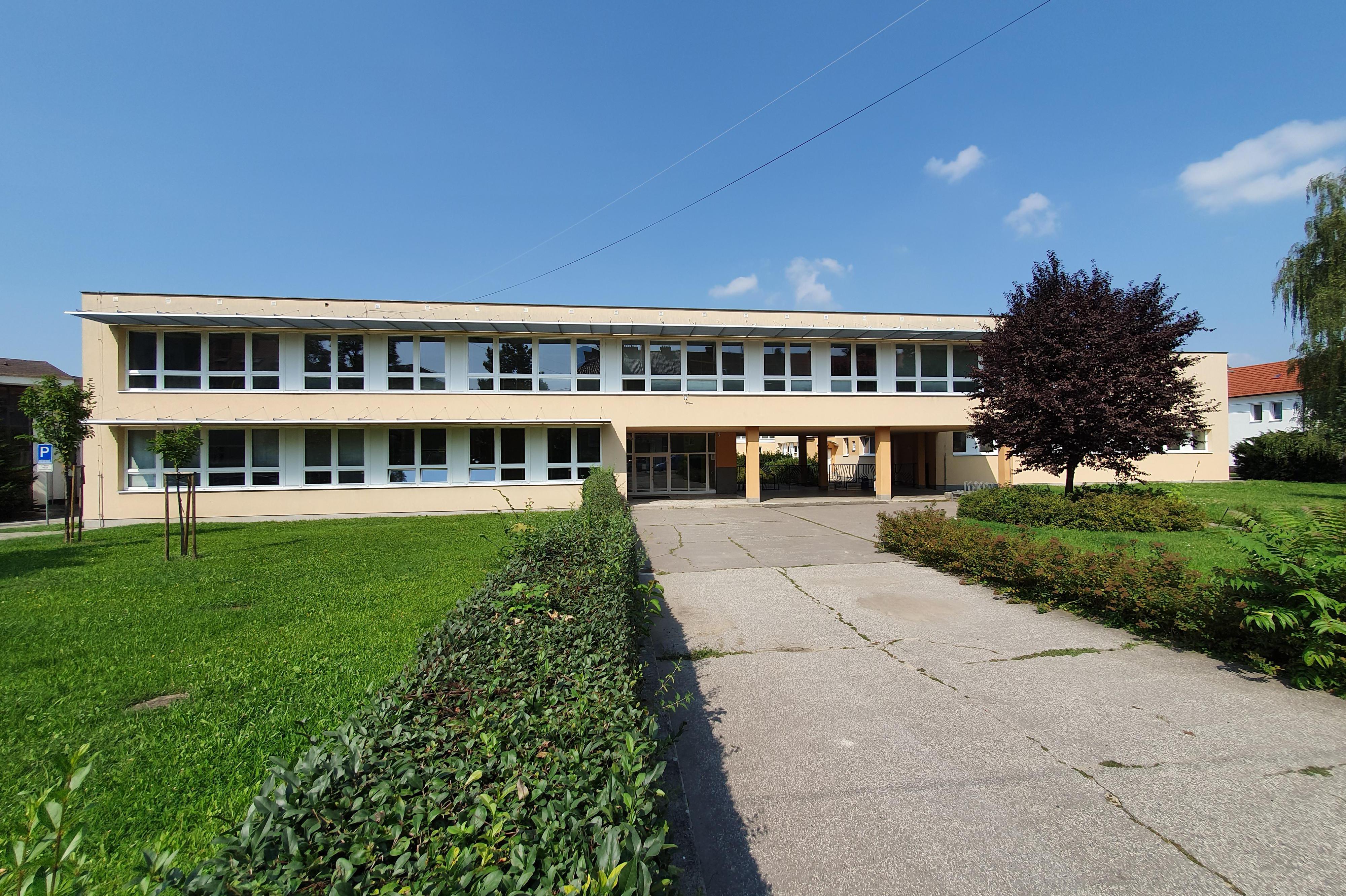 Základní škola Zlín, Kvítková 4338, příspěvková organizace