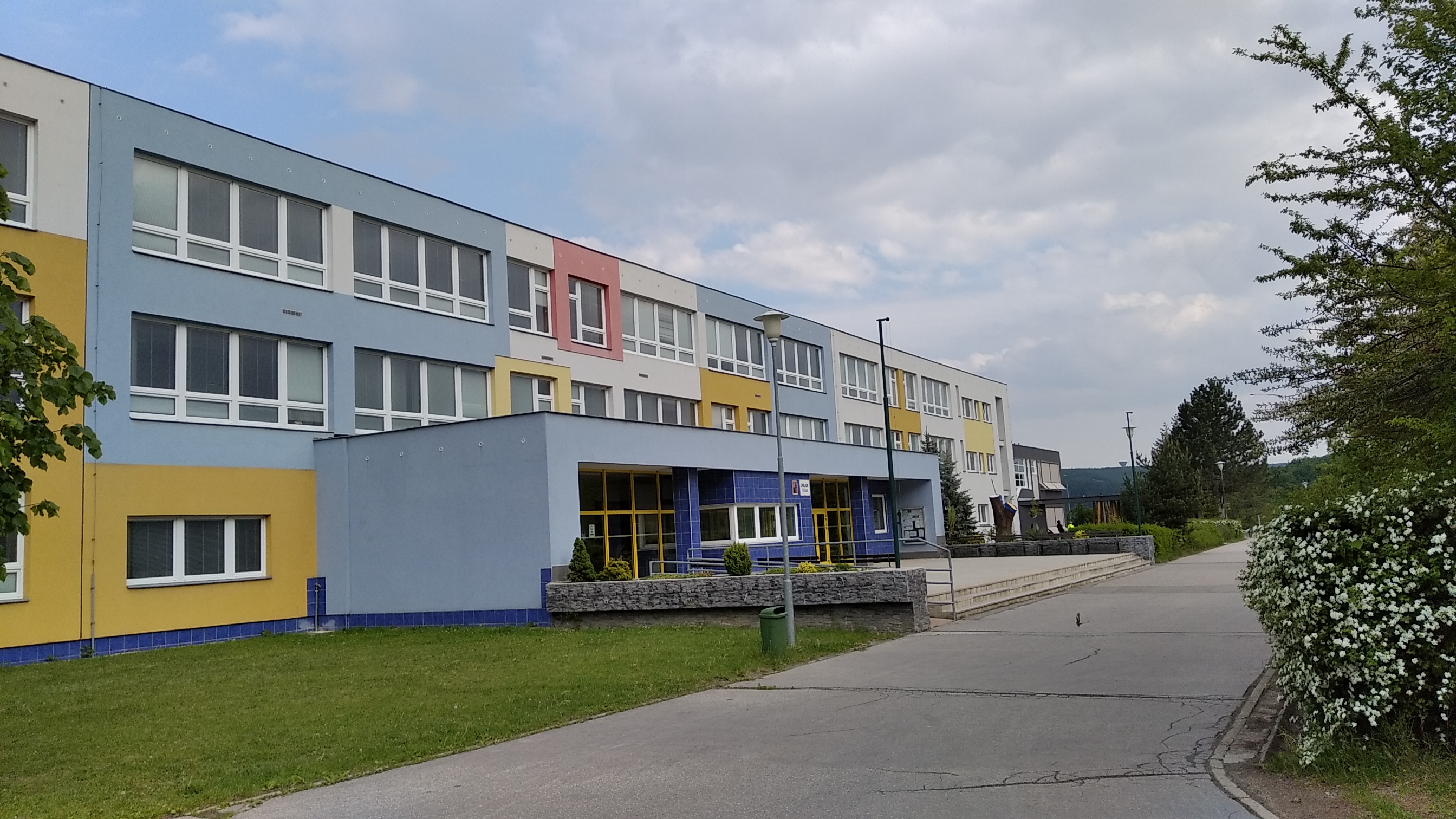 ZŠ Brno, Vejrostova foto 1