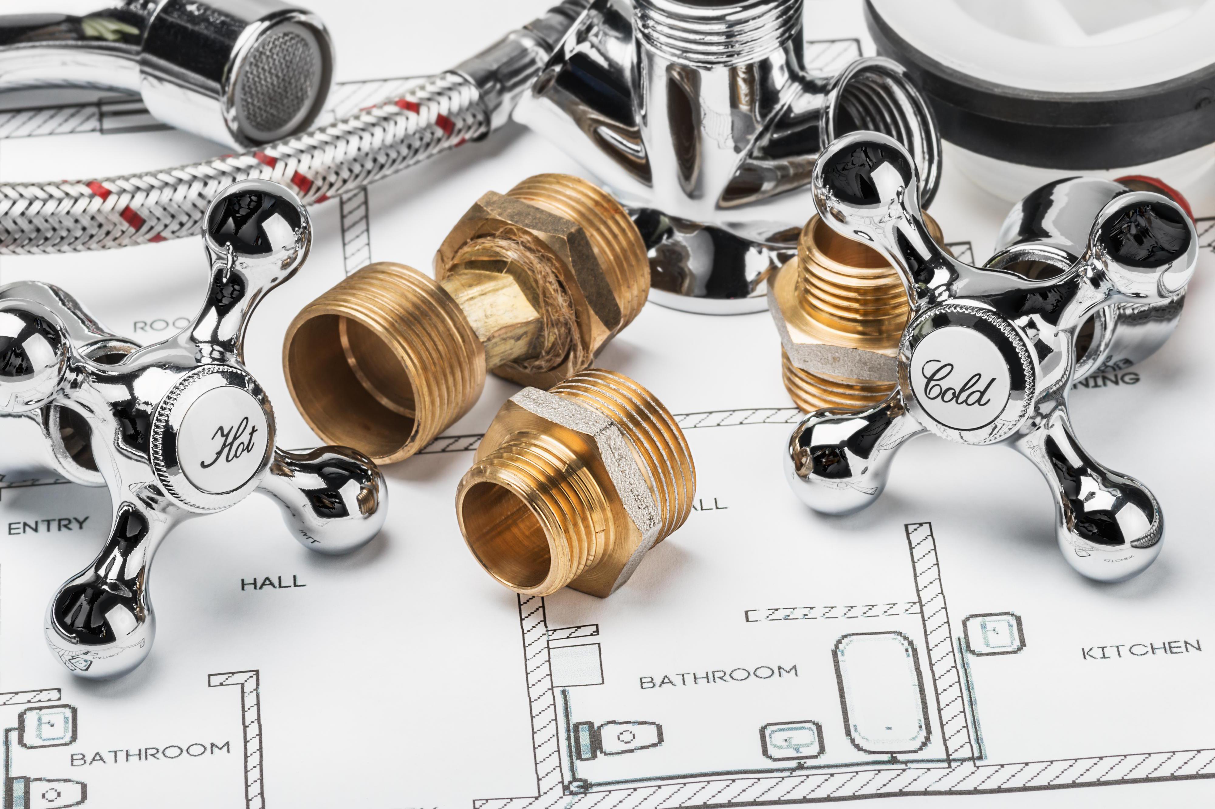 KAPUCIÁN DAVID - TOPENÍ VODA PLYN