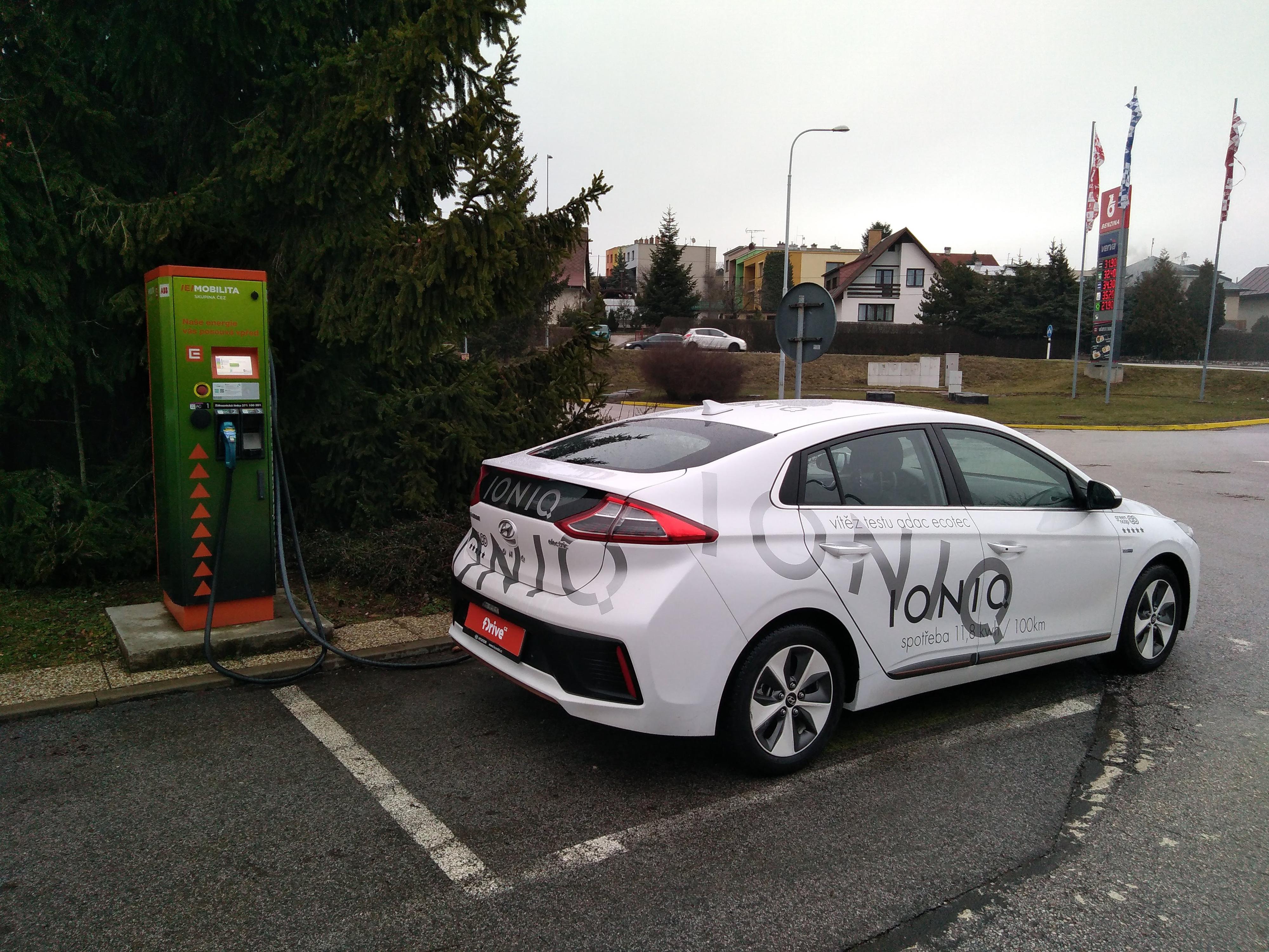 Nabíjecí stanice ČEZ