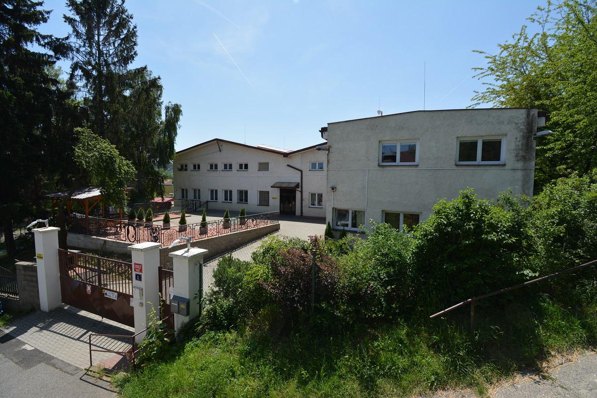 Střední škola a vyšší odborná škola umělecká a řemeslná