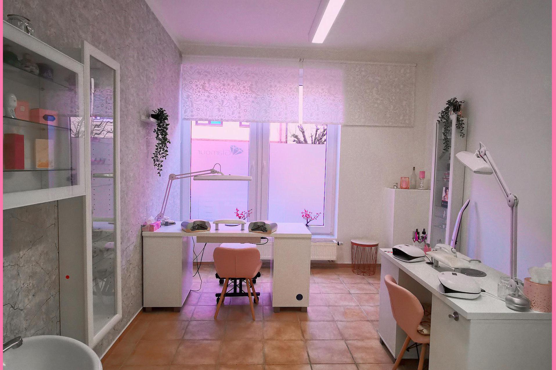 Glamour Beauty Studio