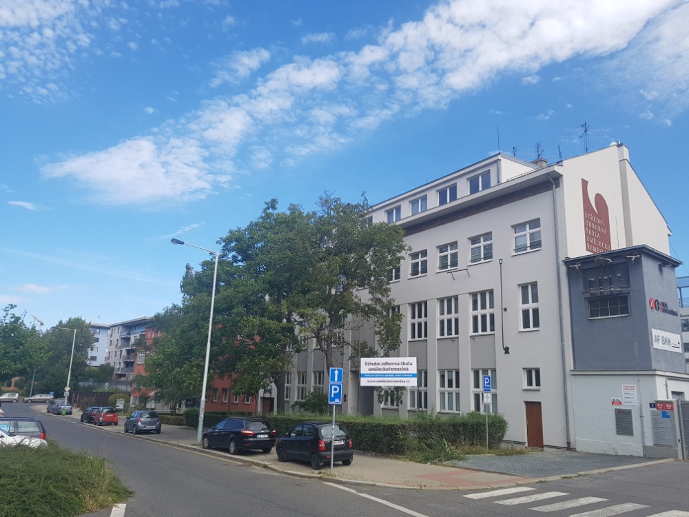 Střední odborná škola uměleckořemeslná, s.r.o. foto 4