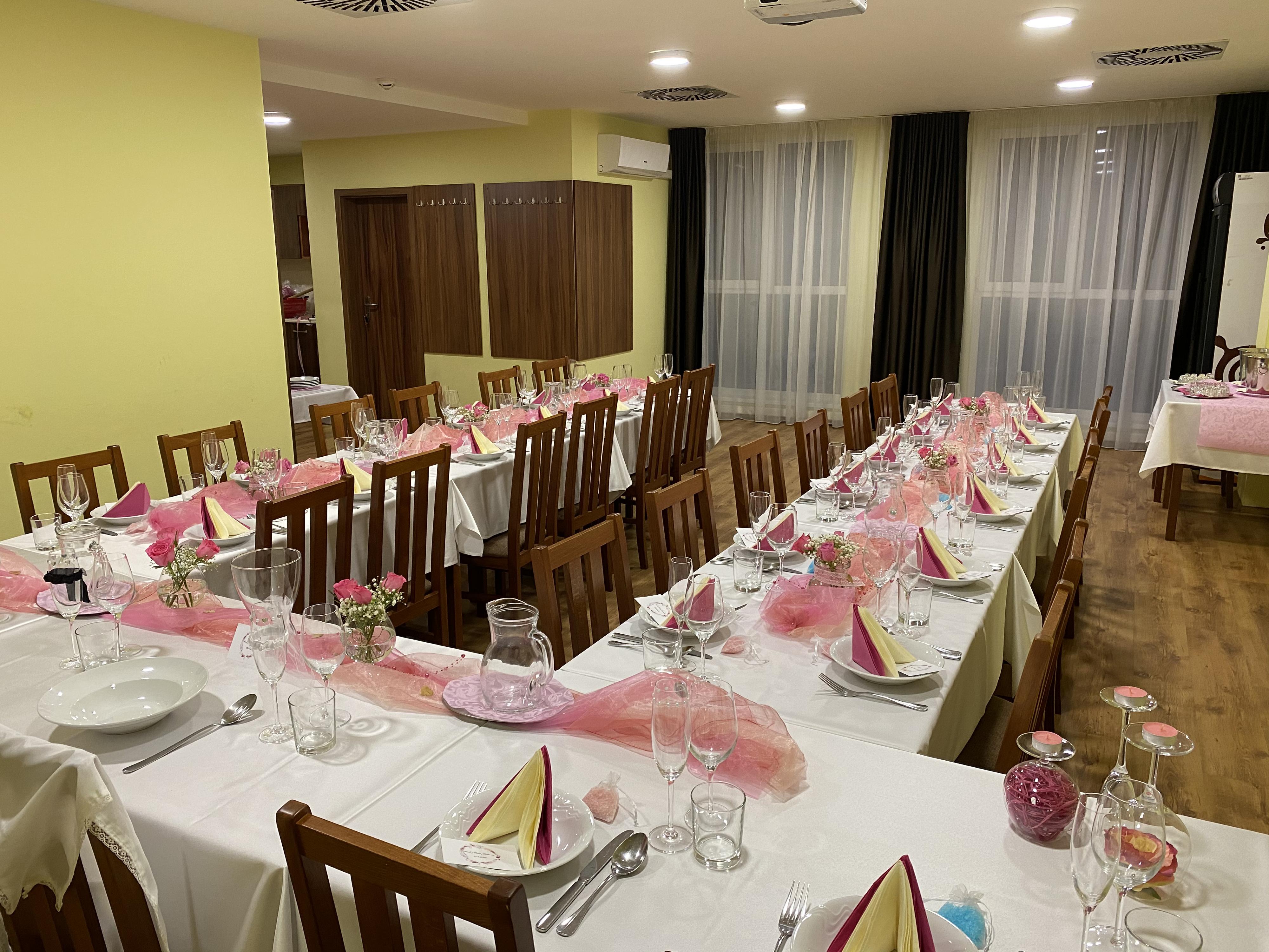 Restaurace Aréna Hotel Brumov foto 2