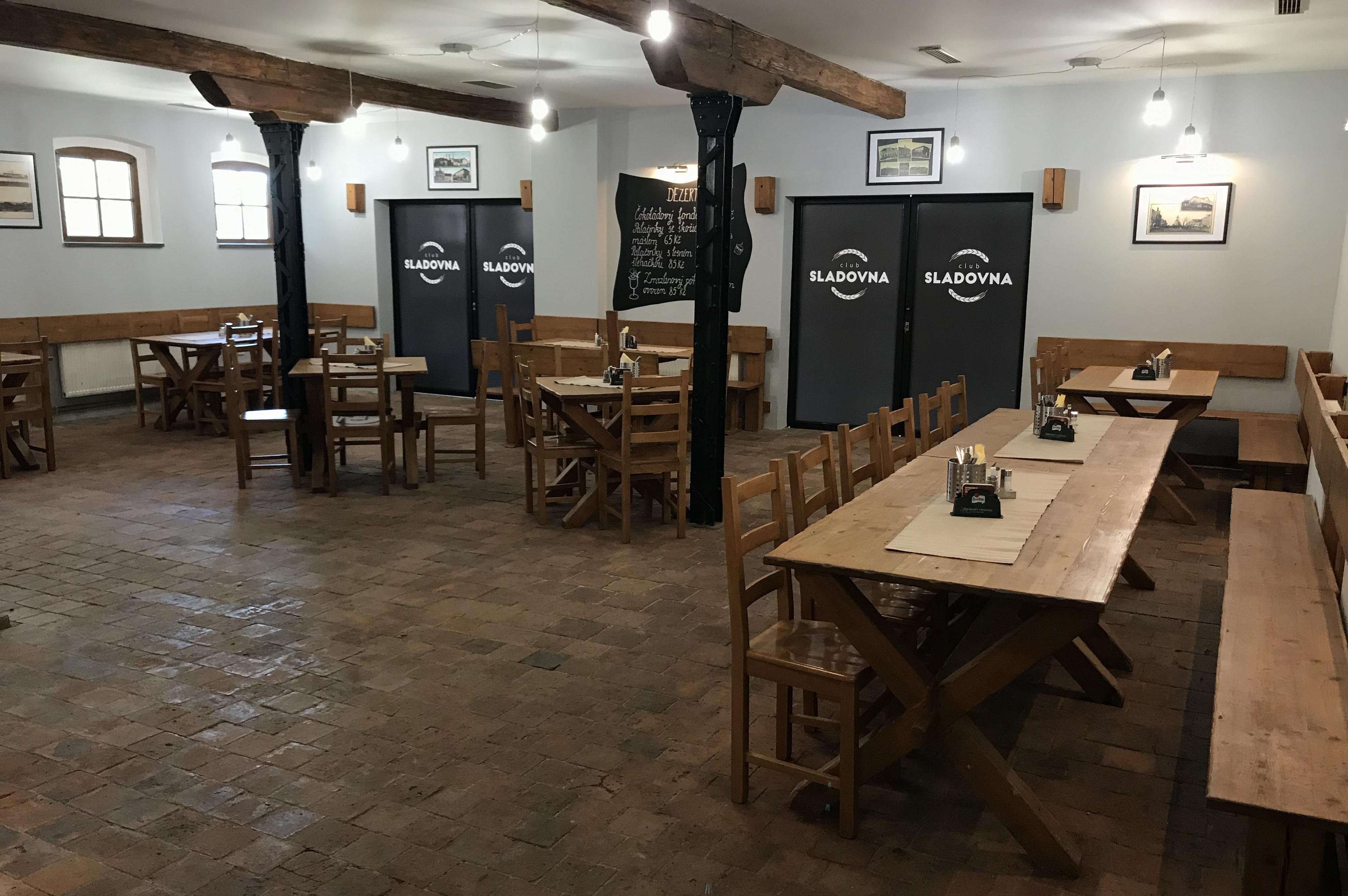 Restaurace - CLUB SLADOVNA