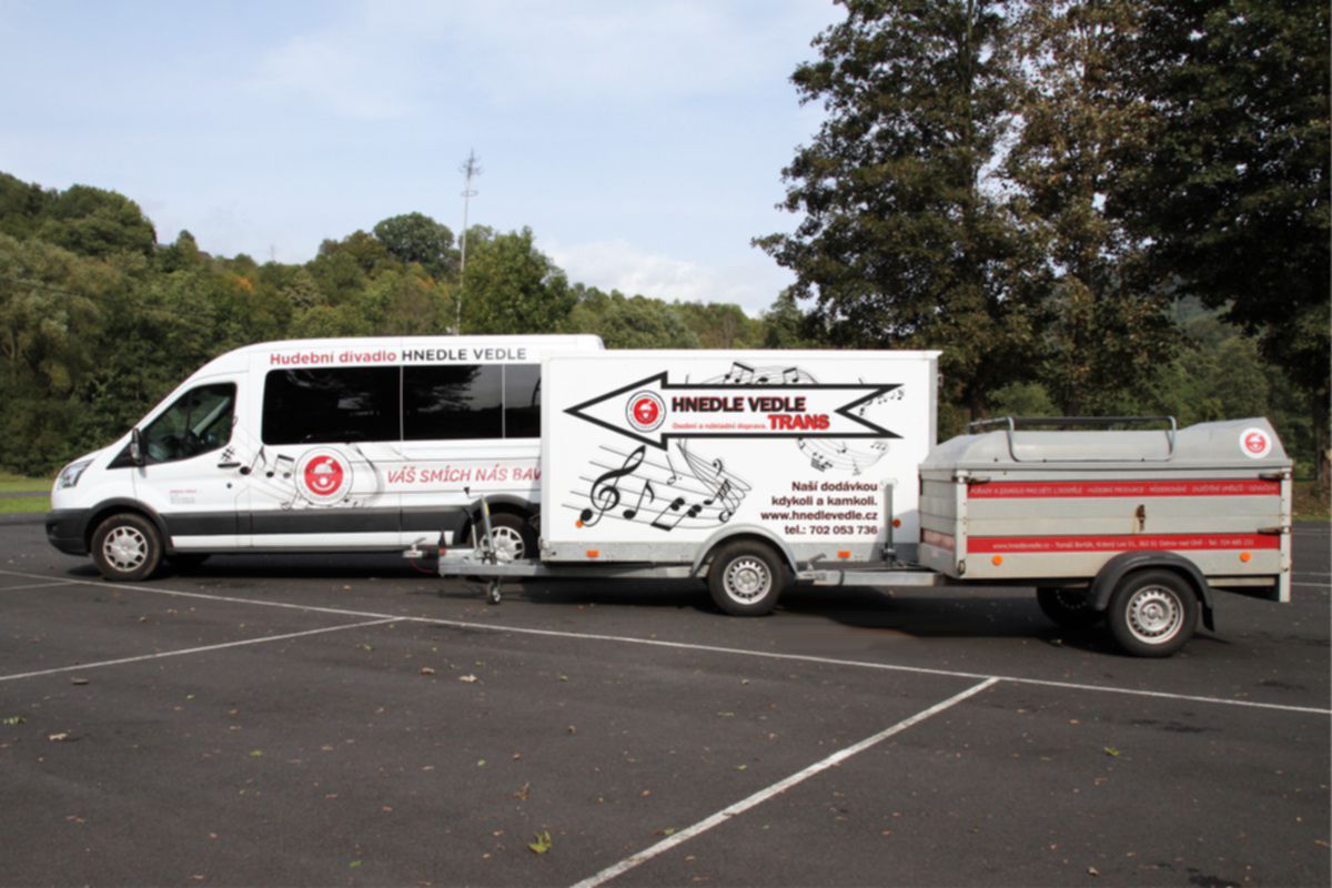 Hudební divadlo HNEDLE VEDLE