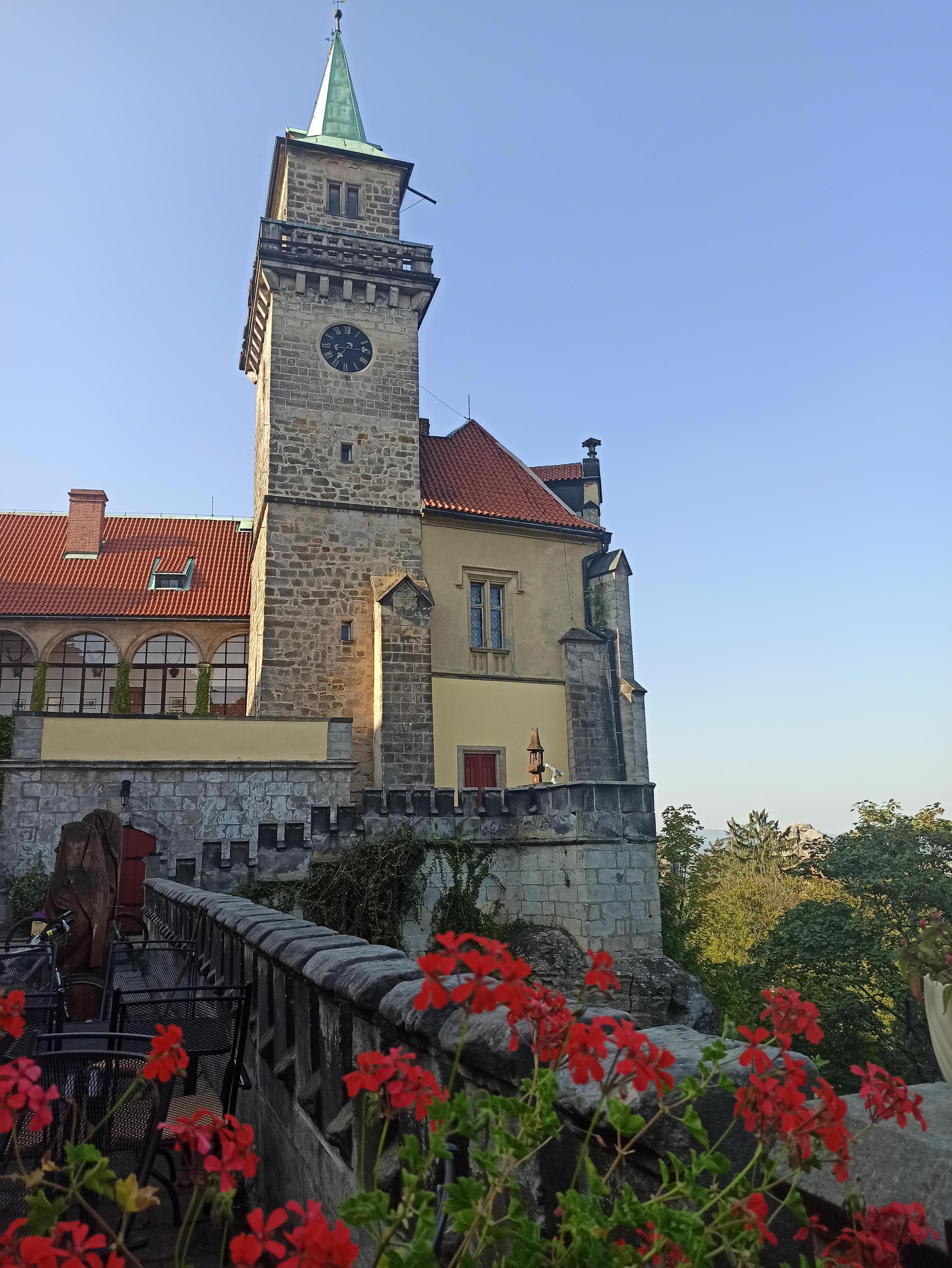 HOTEL ZÁMEK HRUBÁ SKÁLA, s.r.o. foto 5