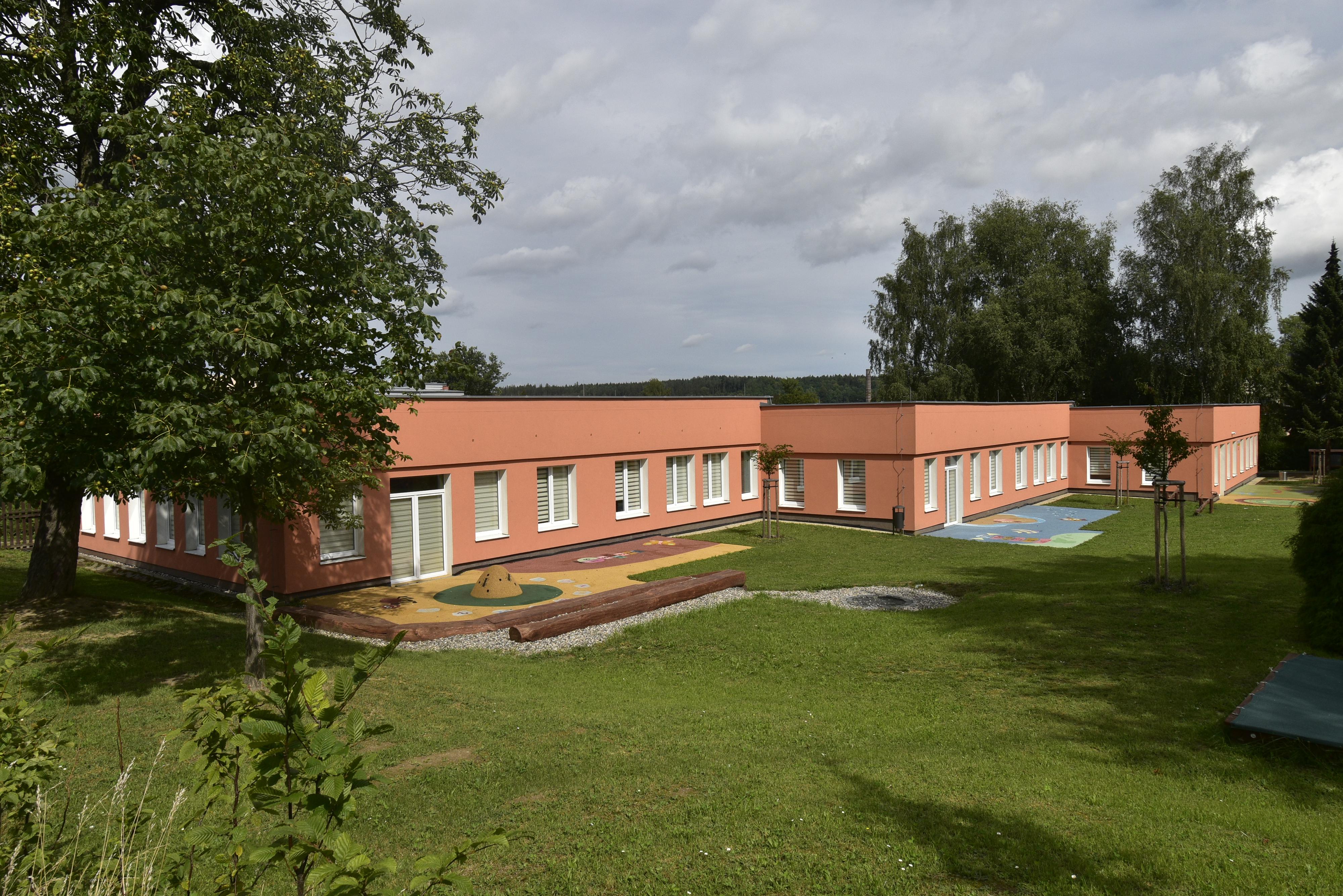 MŠ Šluknov, Žižkova foto 2