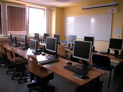 Institut informatiky-Vyšší odborná škola, s.r.o. foto 4