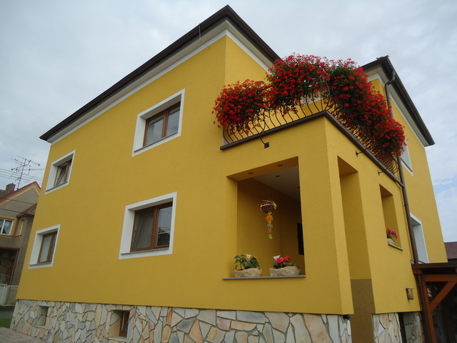 Solich a Stavař - Fasády a zateplení budov foto 2