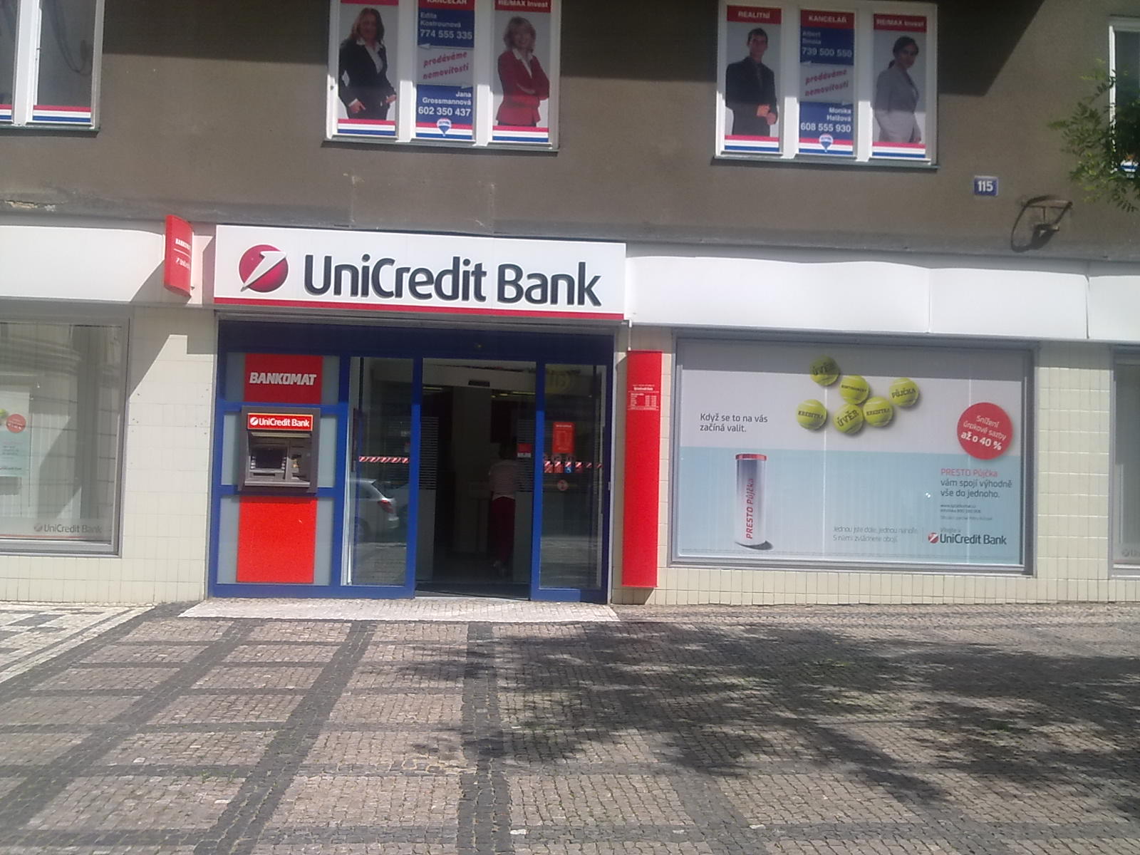 UniCredit Bank Czech Republic and Slovakia, a.s. foto 2
