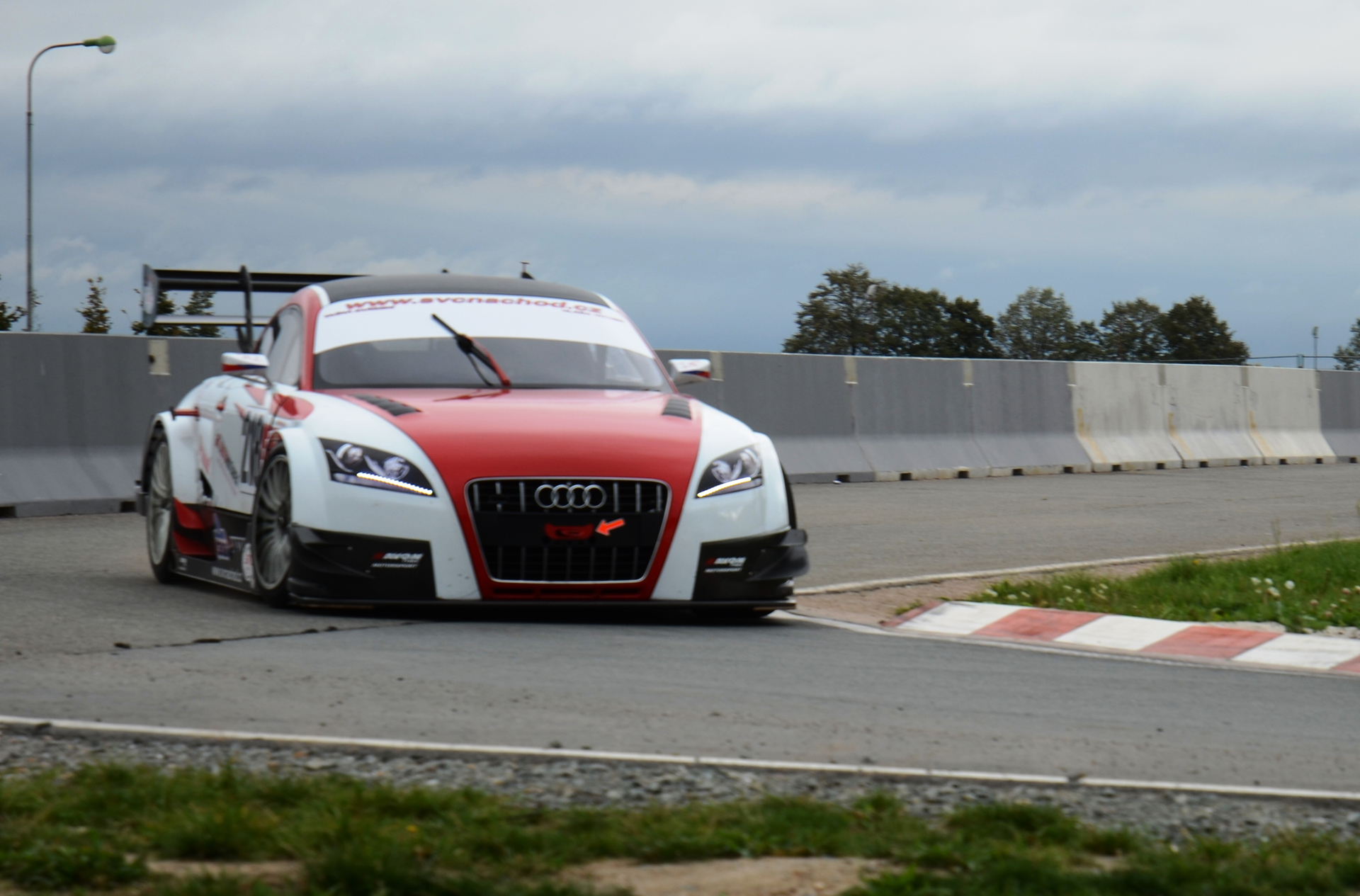 Autodrom Hradec Králové - CZECHRING.CZ