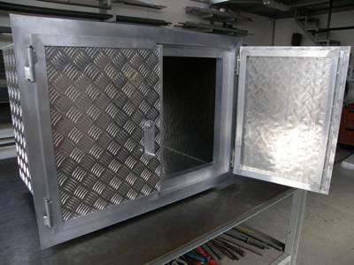 ZÁMEČNICTVÍ A SVAŘOVÁNÍ HLINÍKU - KOVO DVOŘÁK foto 3