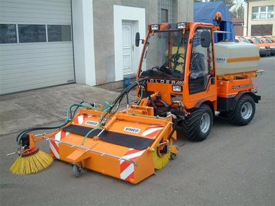 SIMED zimní a letní komunální technika foto 2