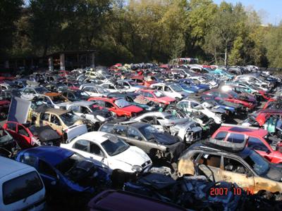 Autovrakoviště korejských vozů - Václav Louša foto 3