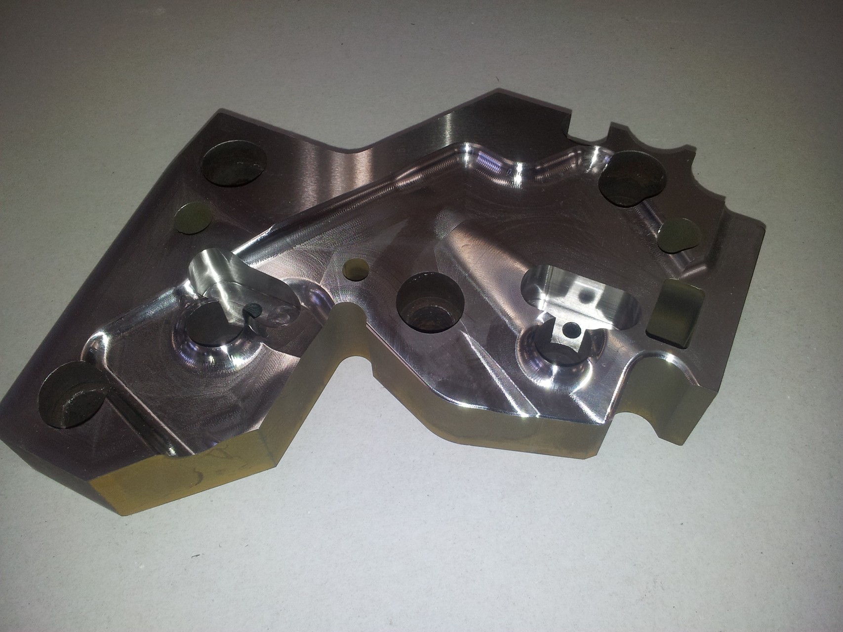 EDM CENTRUM - Nástrojárna foto 4