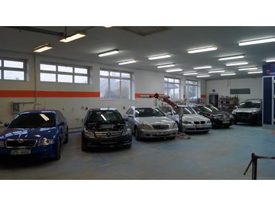 AUTOLAKOVNA - AUTOSERVIS - Lak Racing