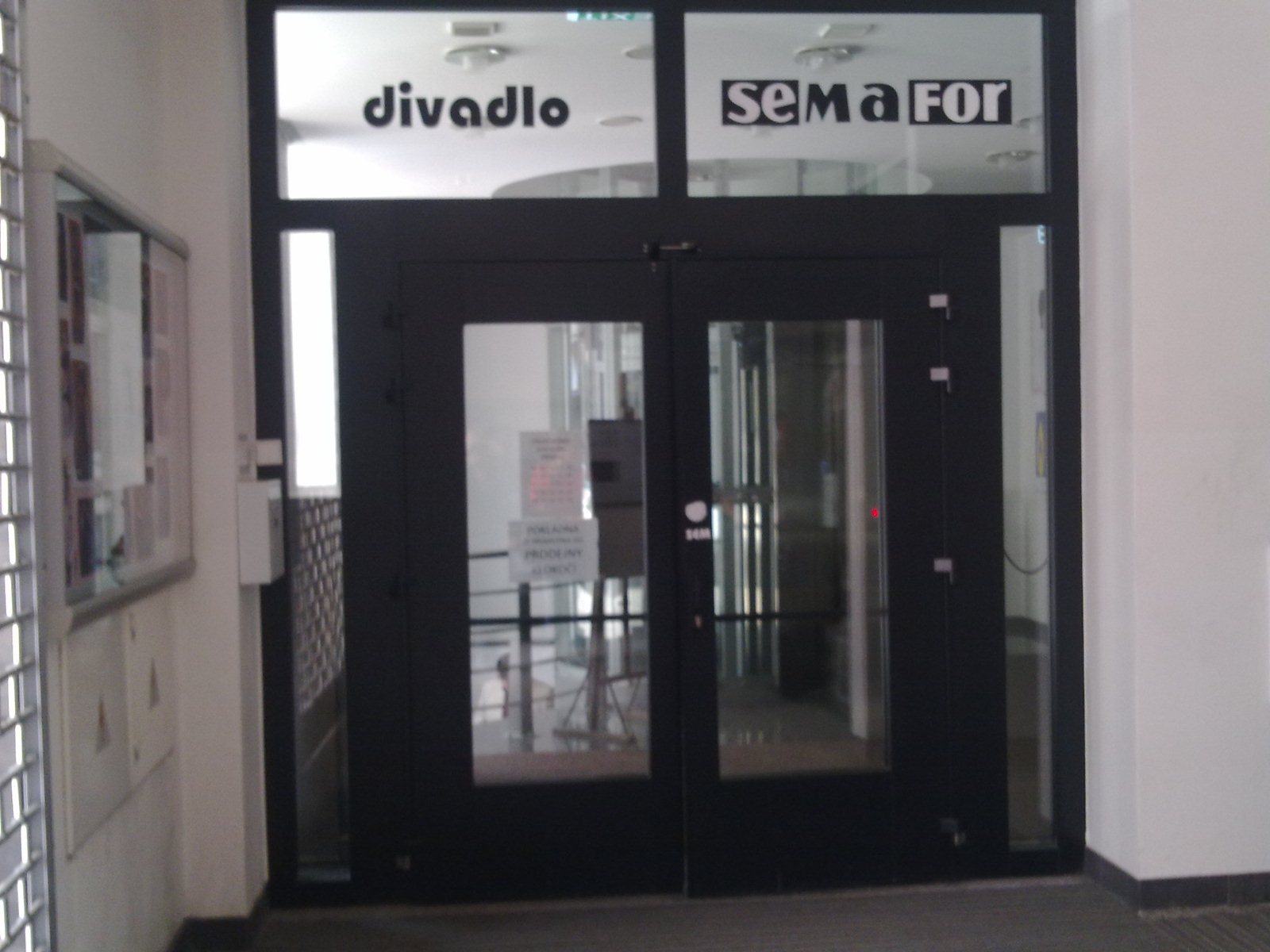 Divadlo Semafor, o.p.s. foto 3