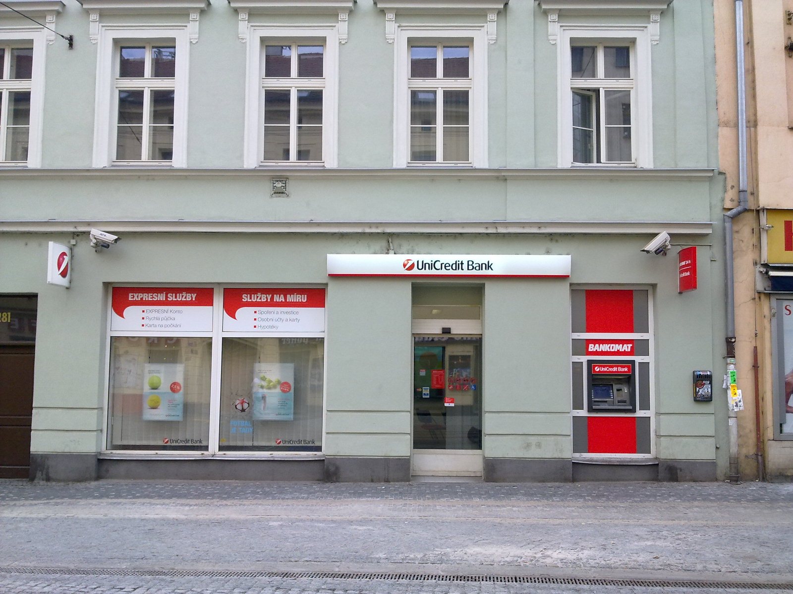 UniCredit Bank Czech Republic and Slovakia, a.s. foto 2