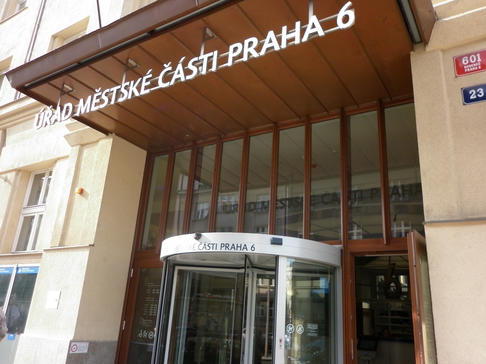 ÚMČ Praha 6 - Odbor služeb veřejnosti
