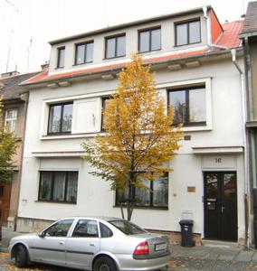 Účetnictví, daně, obchod, spol. s r.o.