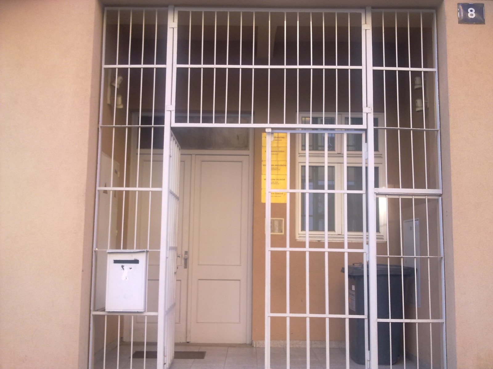 MUDr. Marian Hošek - DENTOS foto 2