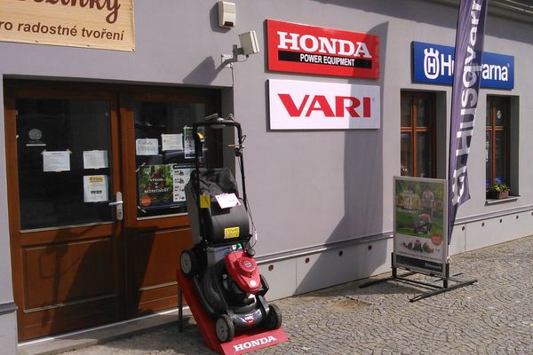 Husqvarna Mohelnice (Vysoký výkon, foukače listí, pohodlnou práci, Dlouhá výdrž, Dlouhá výdrž baterie) Husqvarna Mohelnice