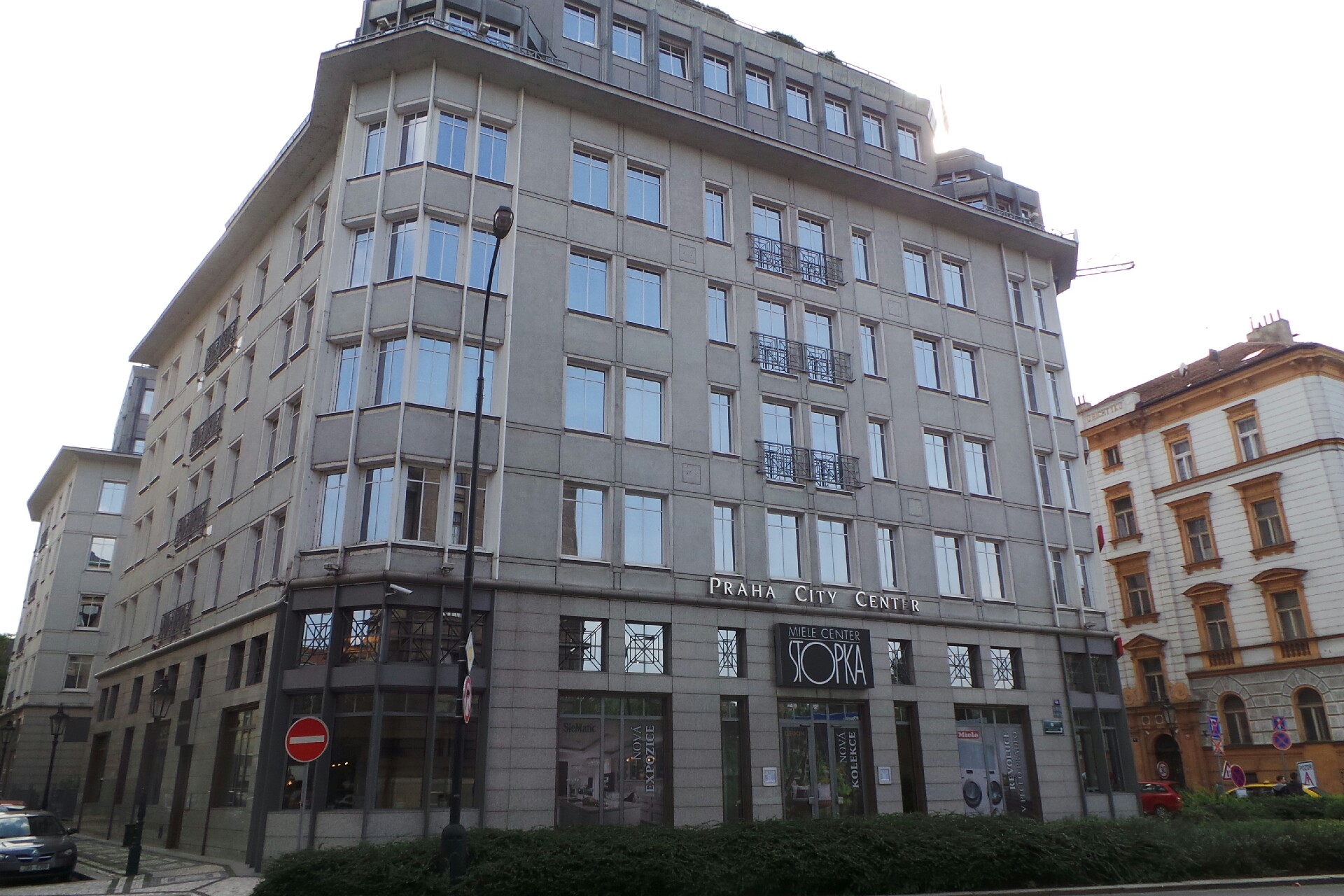 MIELE CENTER STOPKA, s.r.o.