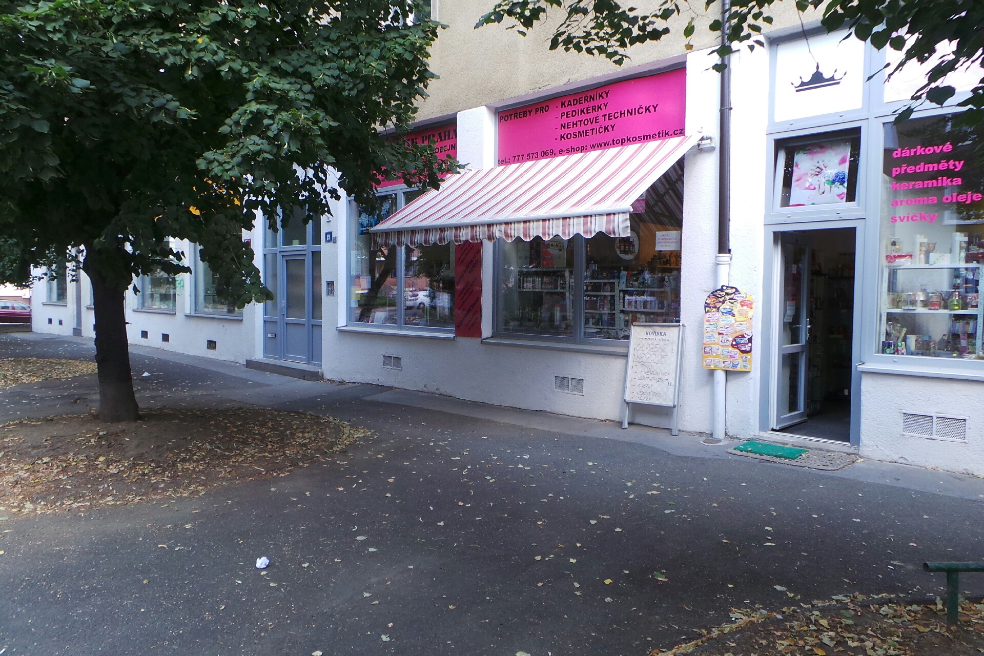 Kurzy manikúry TOP Kosmetik