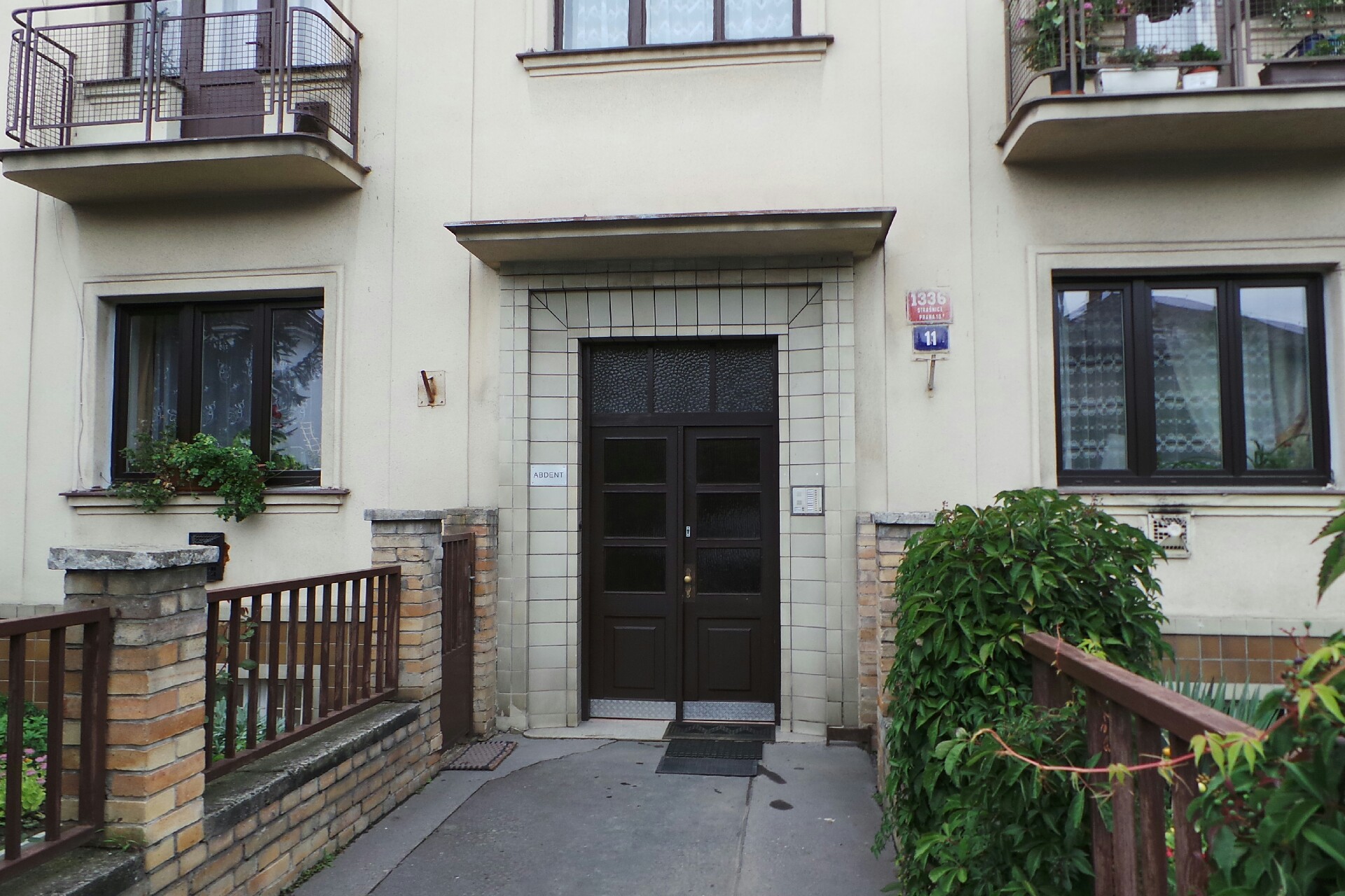 Stomatologie u parku Františka Suchého foto 1