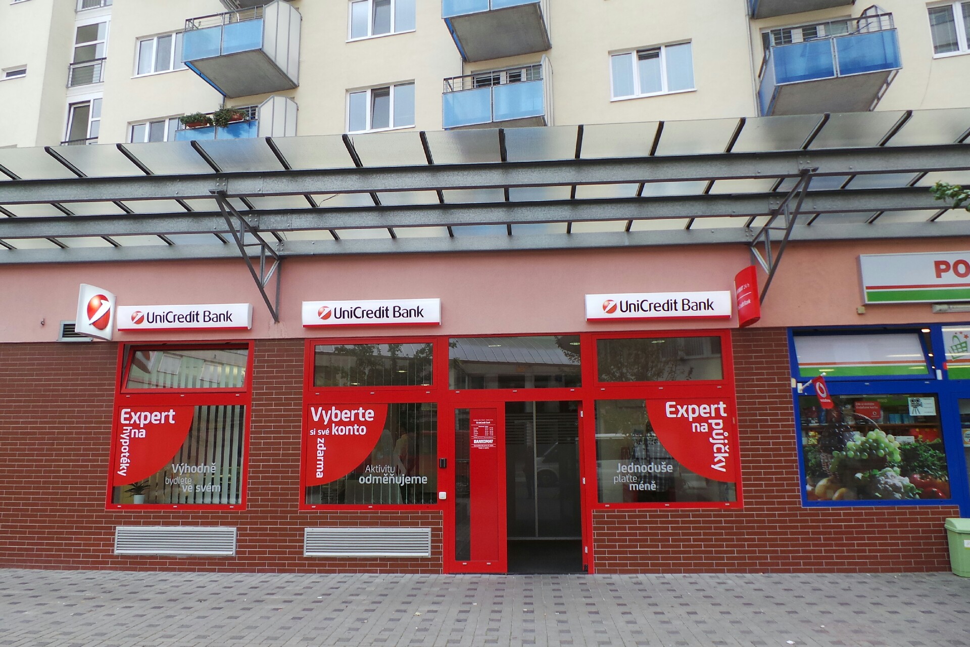 UniCredit Bank Czech Republic and Slovakia, a.s. foto 2