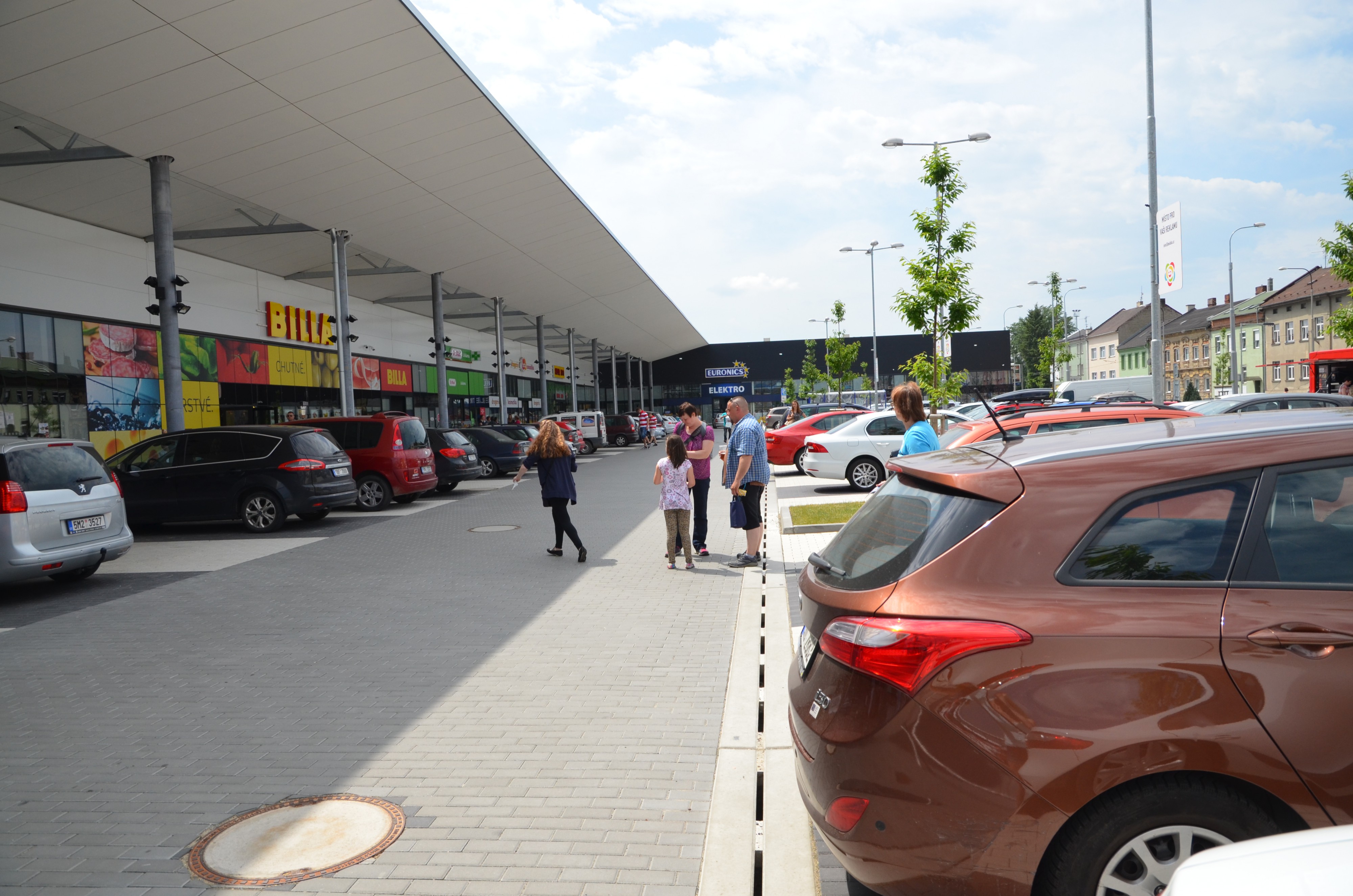 Bělidla nákupní park foto 3