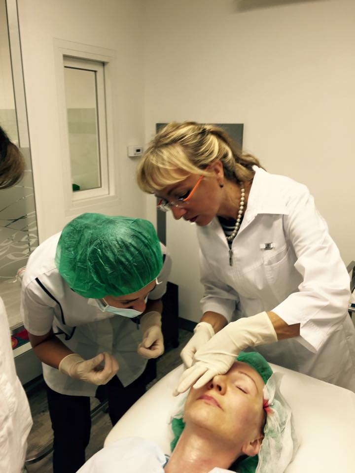 MUDr. Renata Handlová - Estetické centrum Praha foto 3