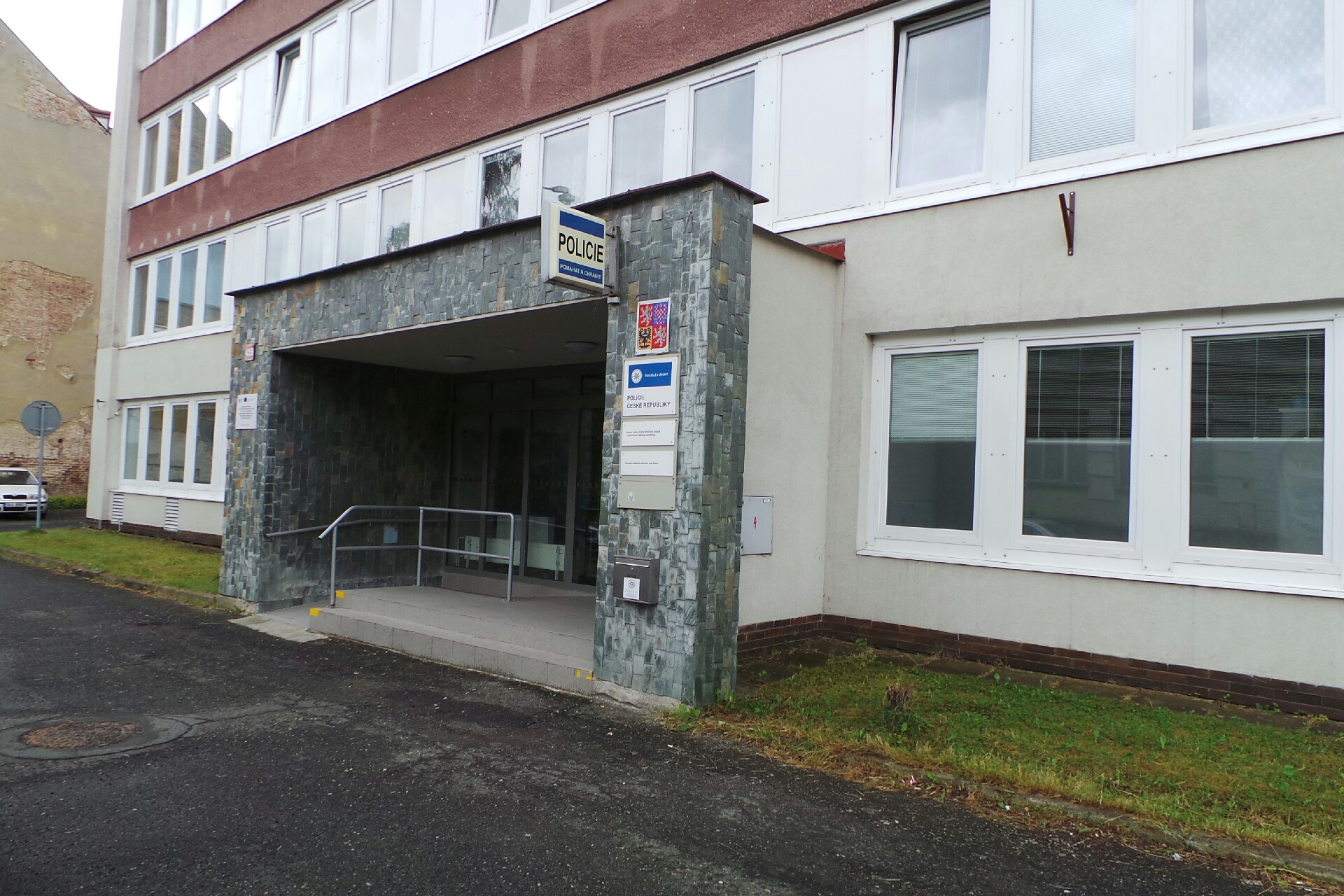 Policie ČR - Obvodní oddělení Jablonec nad Nisou - město foto 2