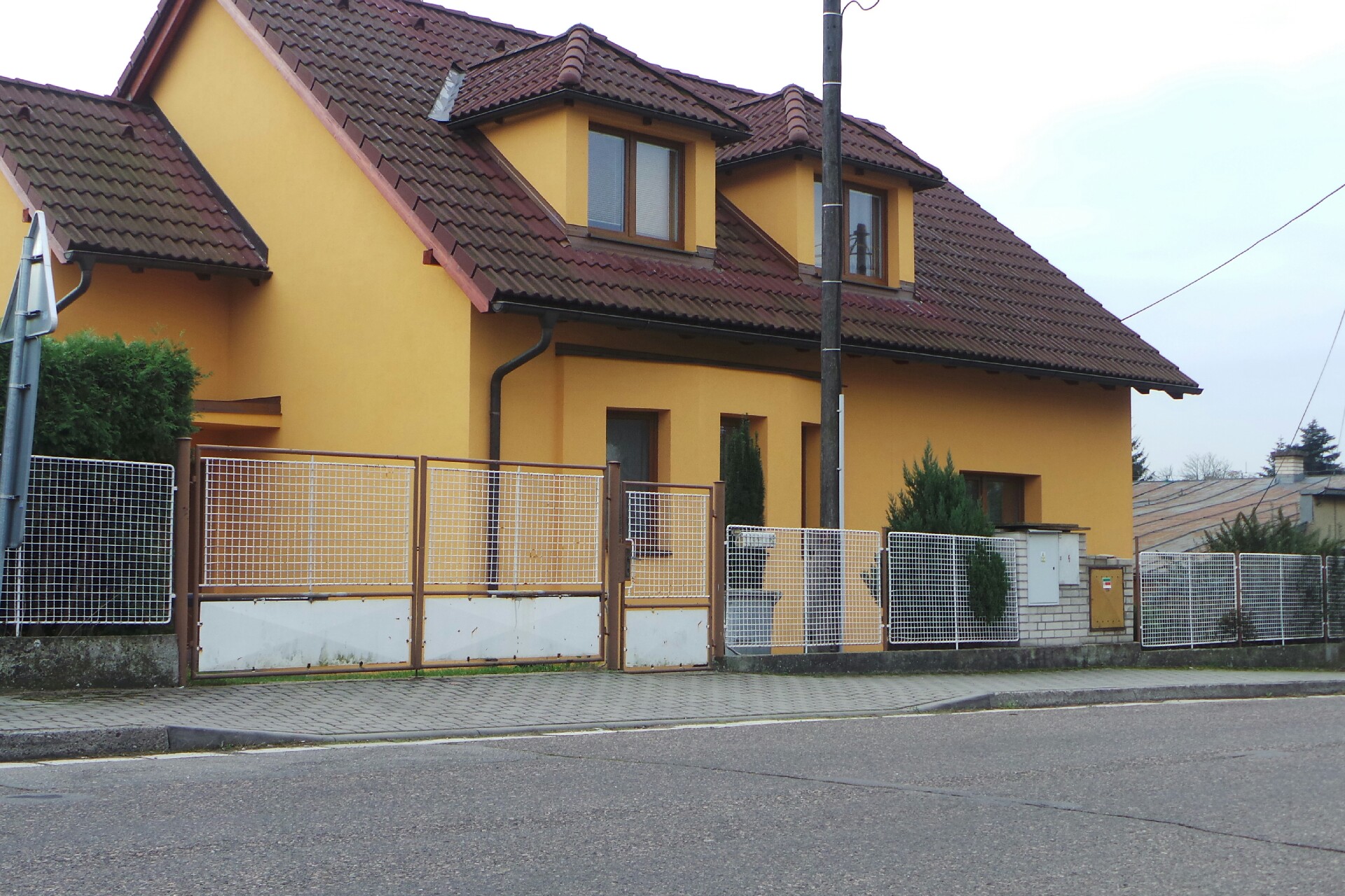 POKLADNY, VÁHY A SYSTÉMY ŠEBEK