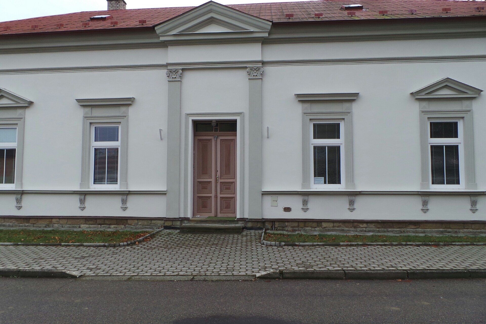 Římskokatolická farnost Březolupy