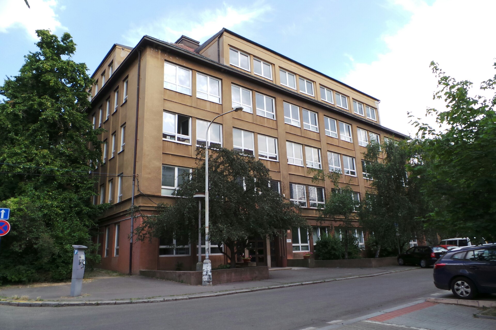 Sportovně kulturní klub FÍRA