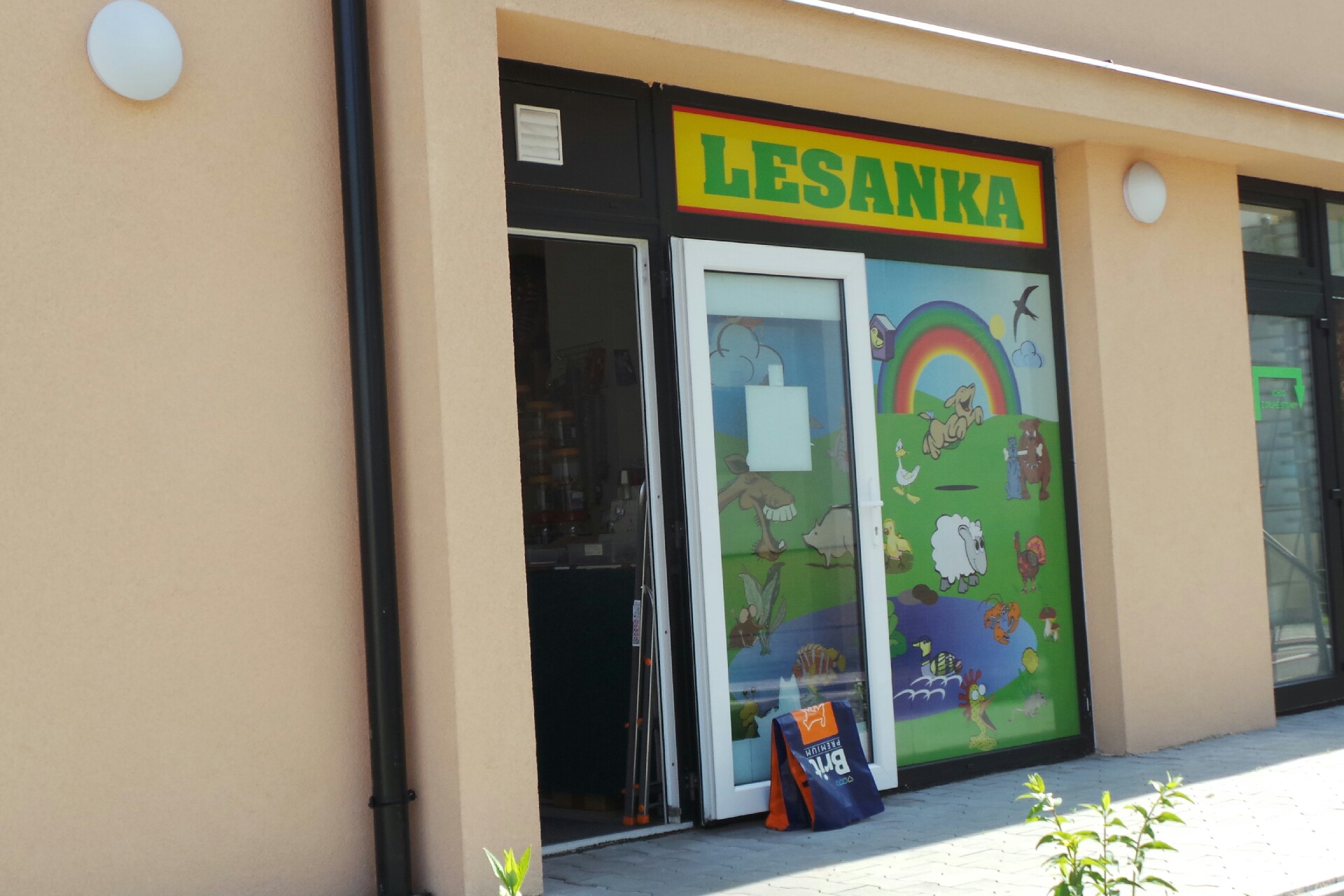 LESANKA