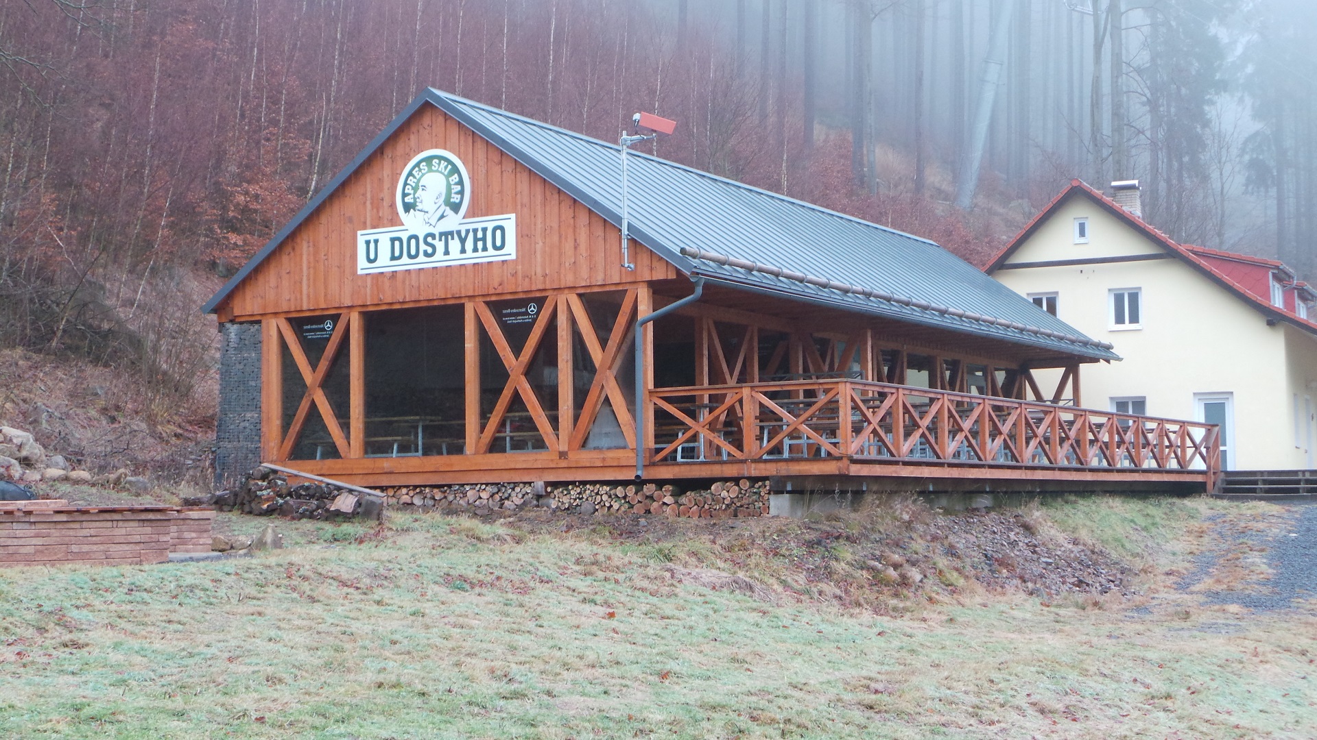 ApreSki bar U Dostyho foto 1