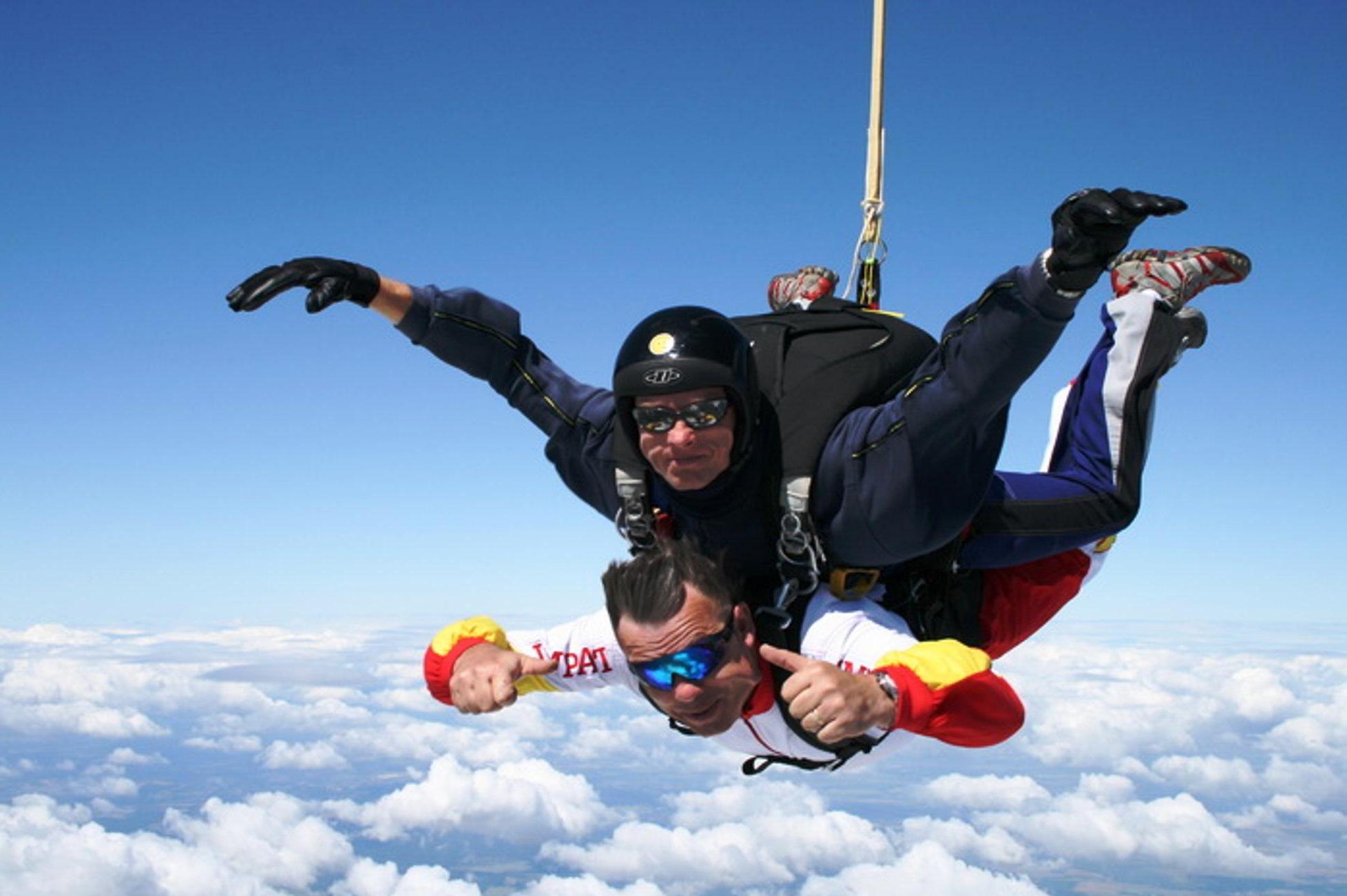 Tandemové seskoky - Paraškola IMPACT