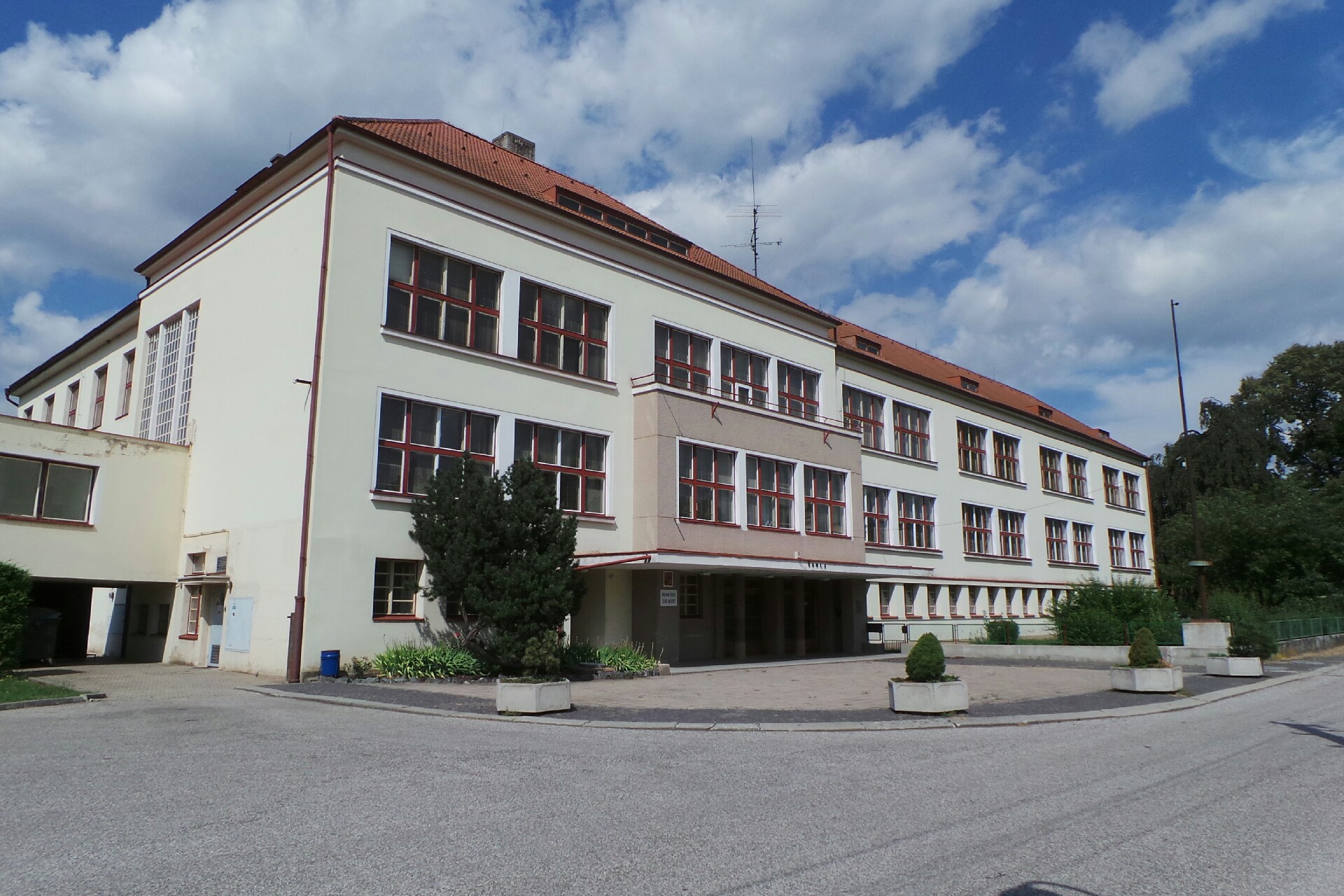 Magic English, jazyková škola