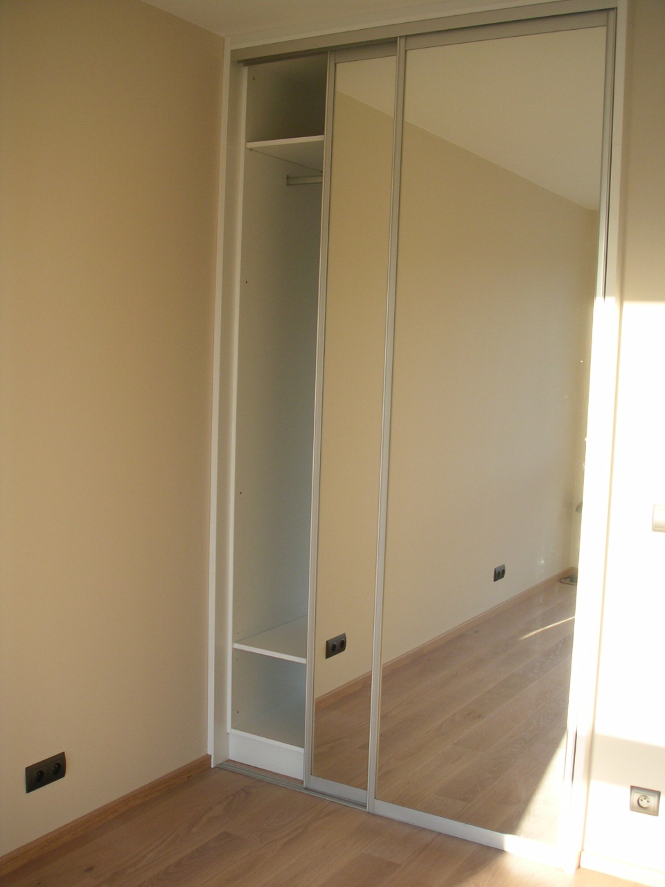 ŠAFAŘÍKOVÁ - kuchyně.interiéry